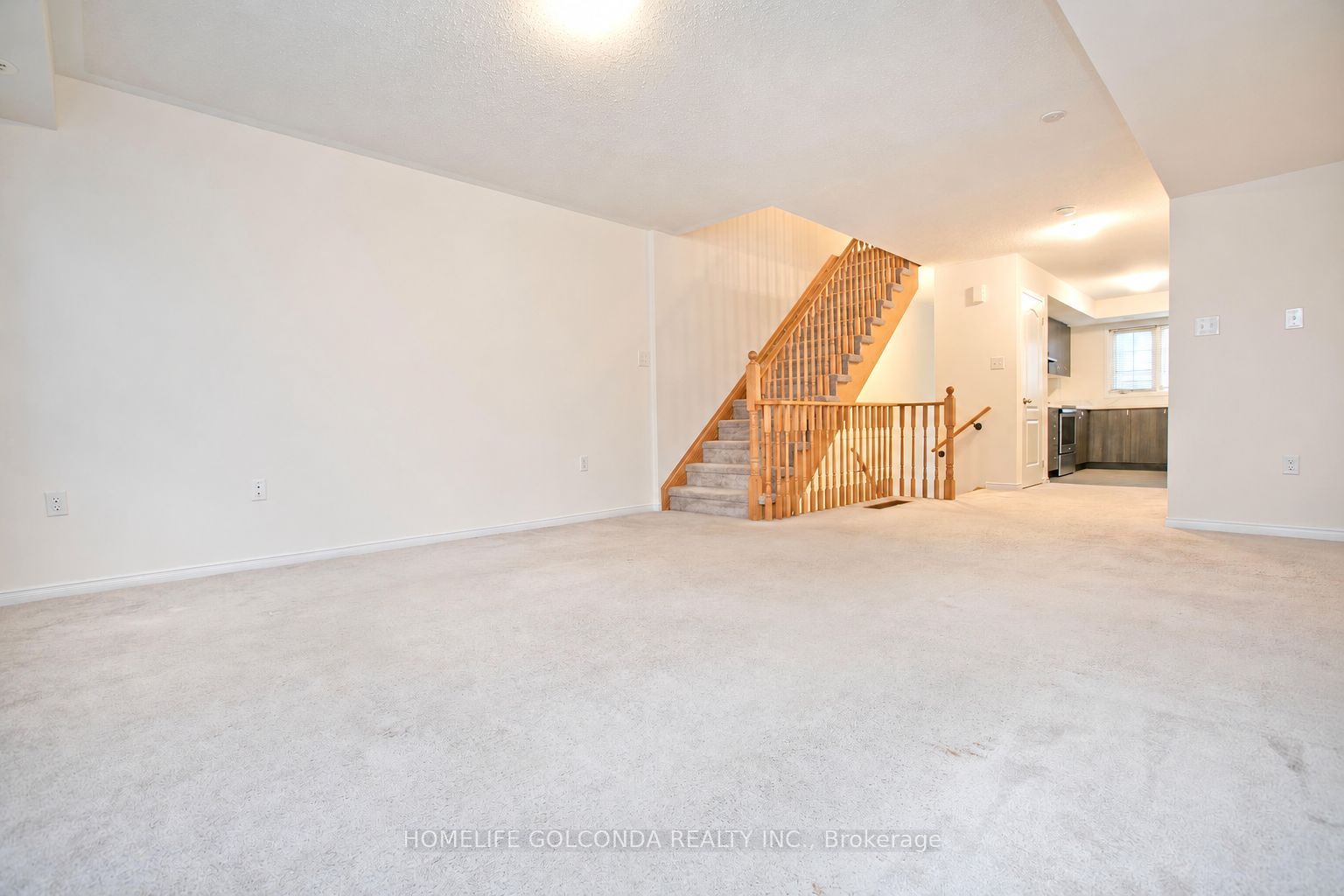 2706 Deputy Minister Path, Oshawa, ON L1L 0M7 photo 4