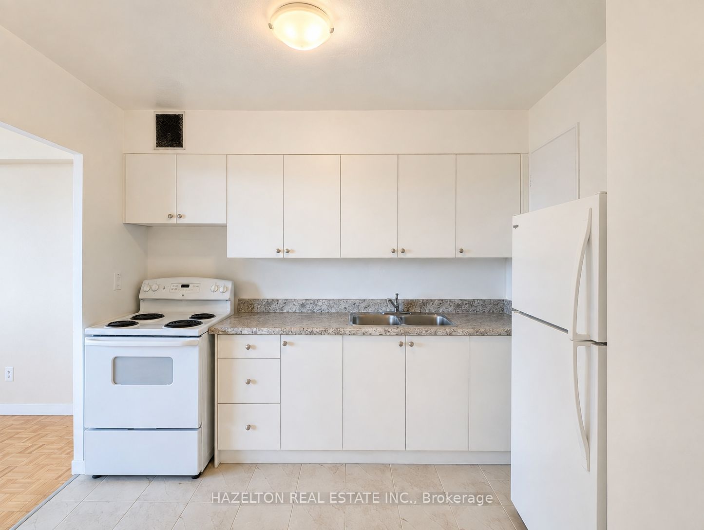 126 Bellamy Road 1004, Toronto, ON M1J 2L1 photo 5