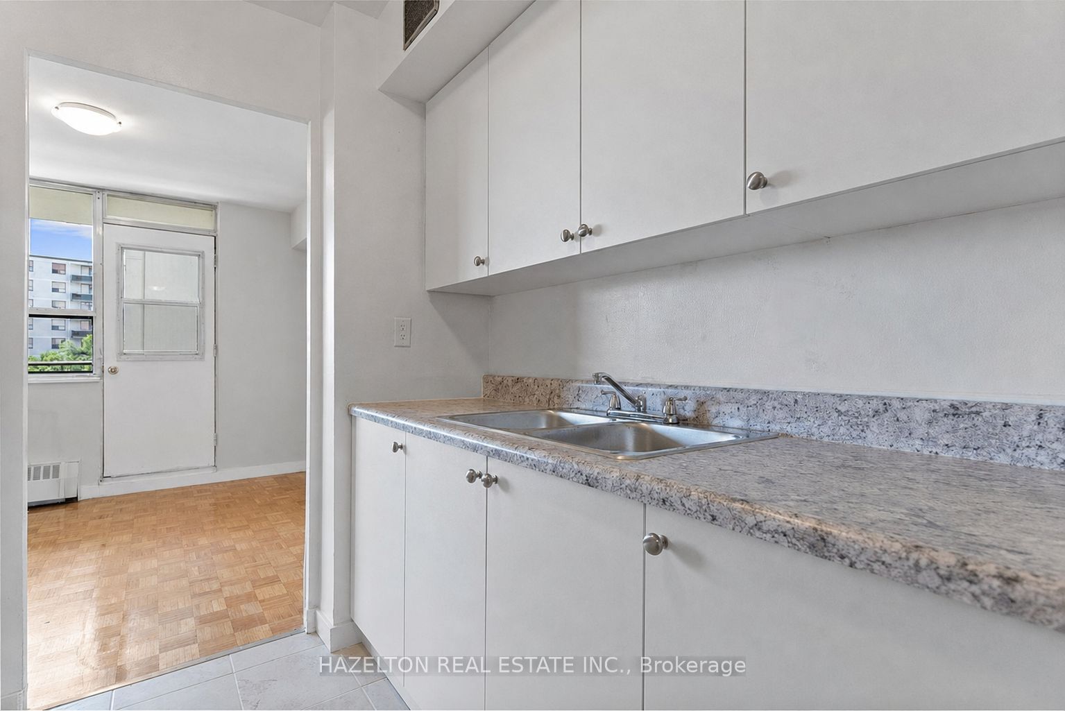 126 Bellamy Road 1506, Toronto, ON M1J 2L1 photo 5