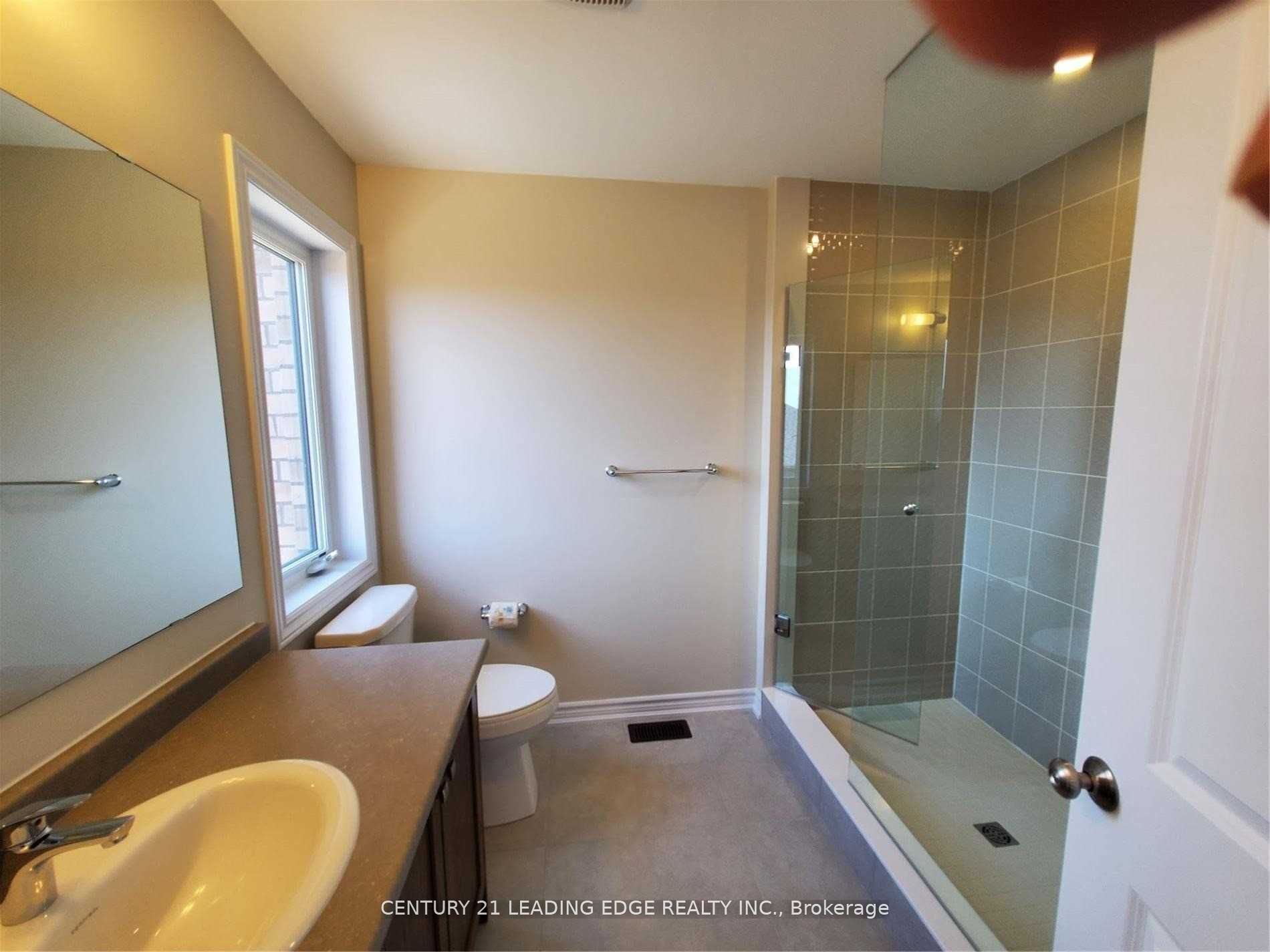 29 Douet Lane, Ajax, ON L1Z 0V4 photo 4