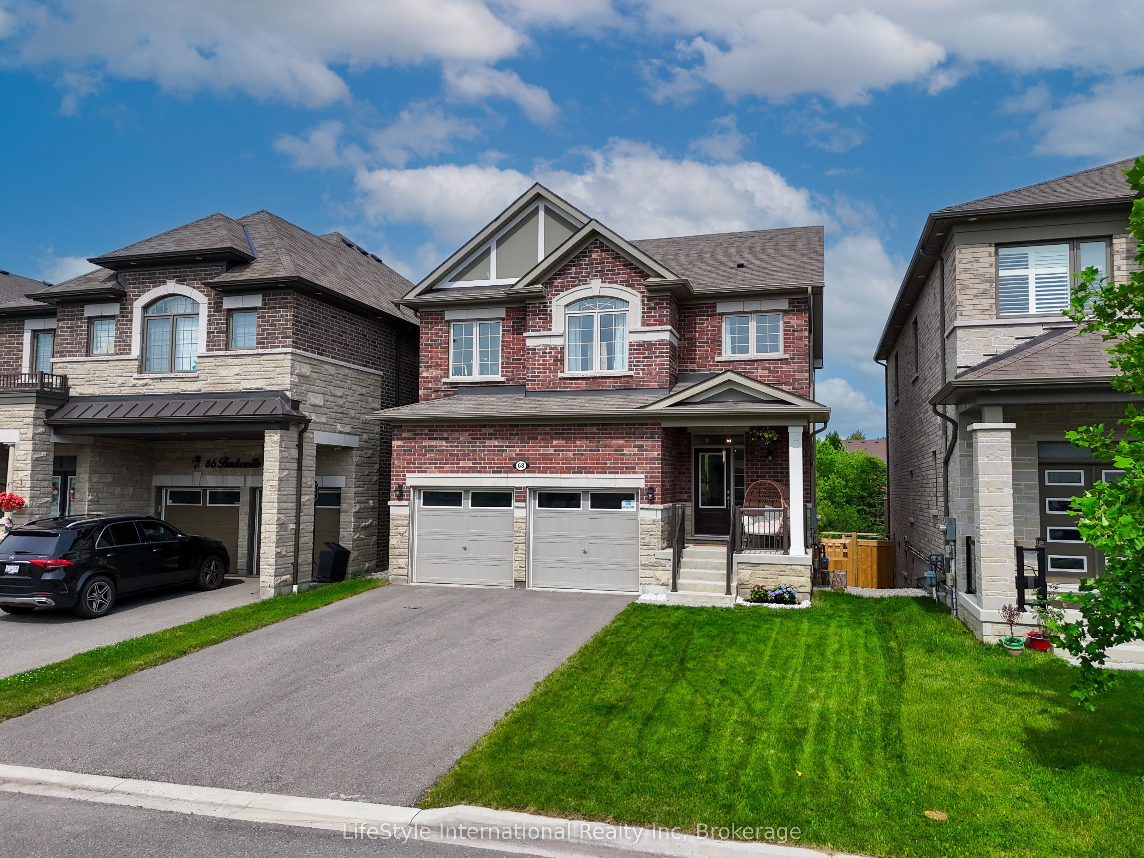 68 Barkerville Drive, Whitby, ON L1P 0L8 photo 3