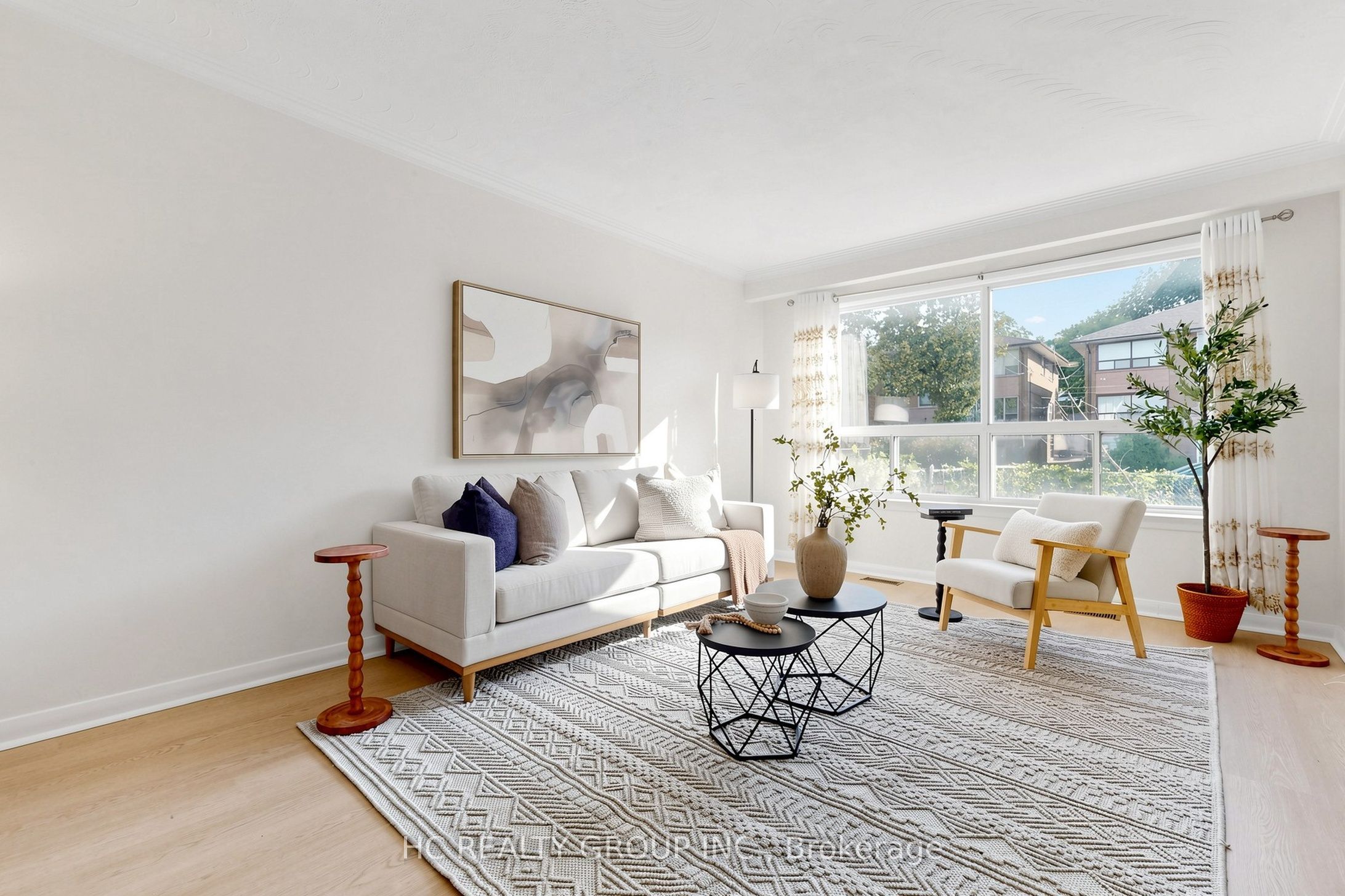 362 Highfield Road, Toronto, ON M4L 2V6 photo 4
