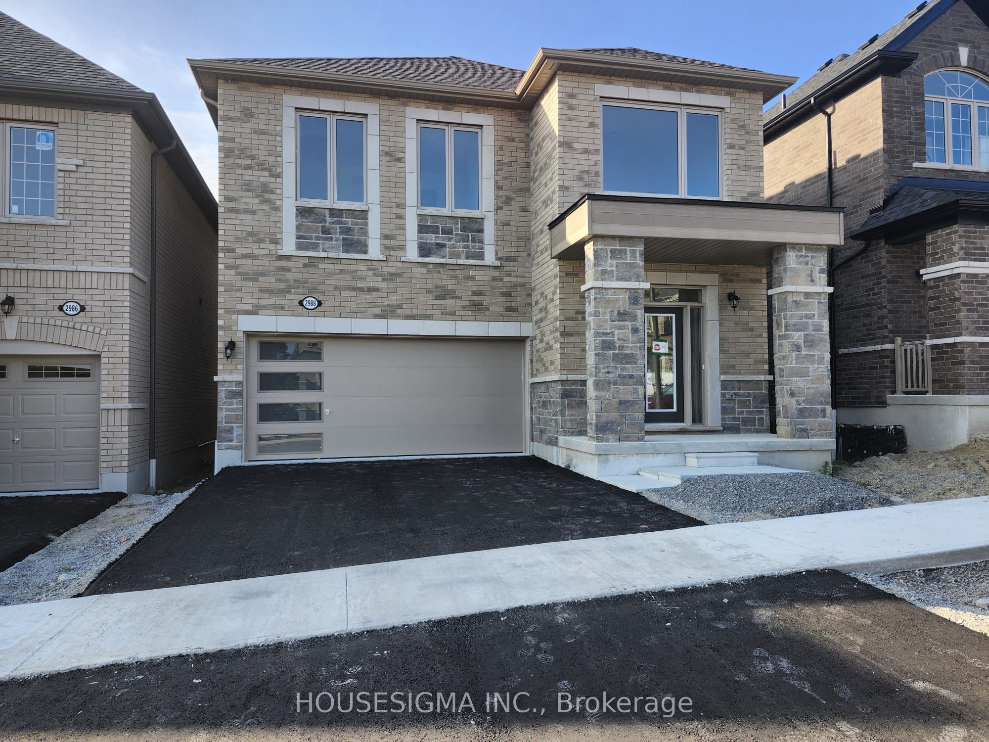 2988 Zenith Parkway, Pickering, ON L1X 0R1