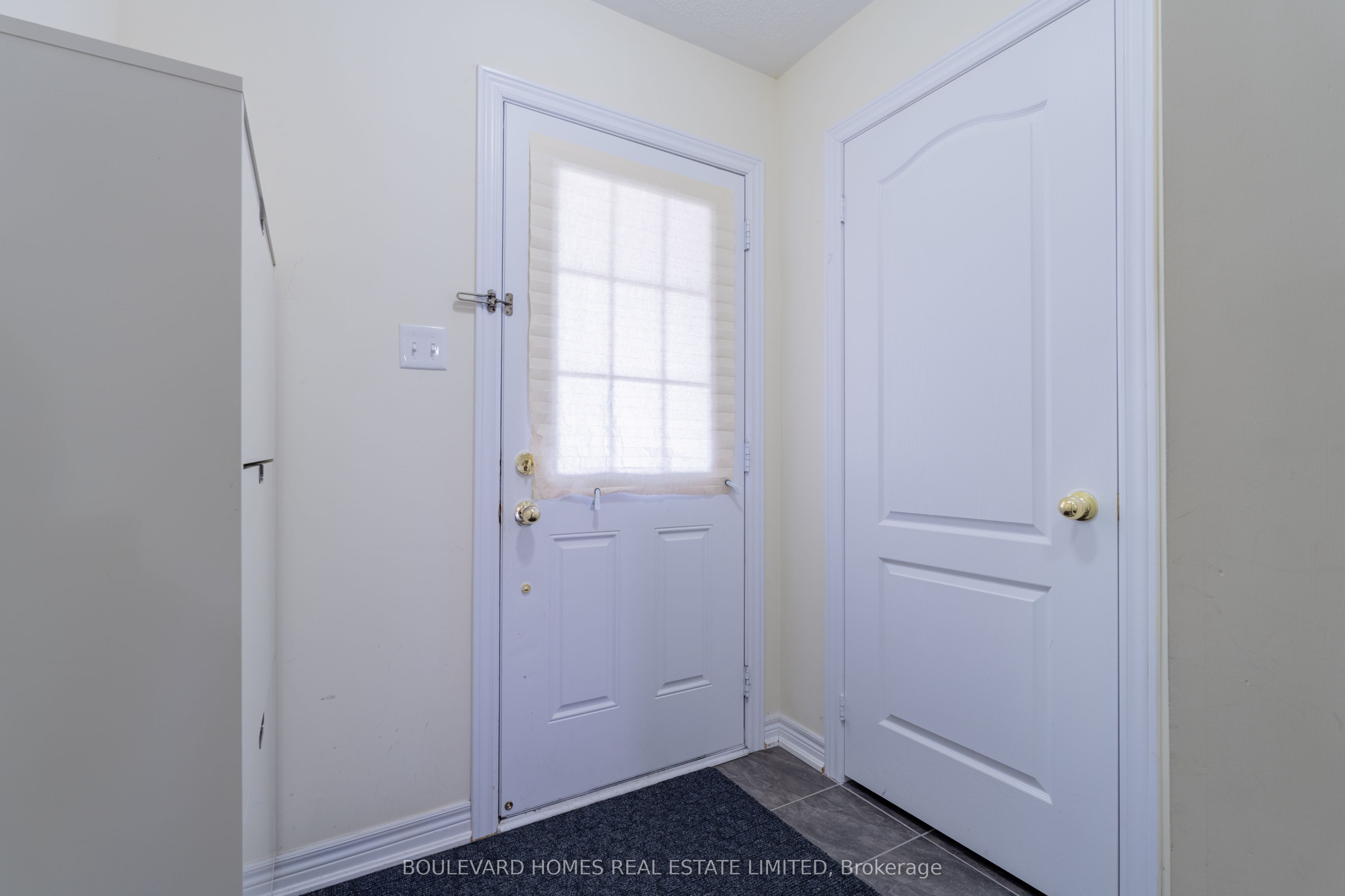 1518 Shepway Mews, Pickering, ON L1X 0C7 photo 5