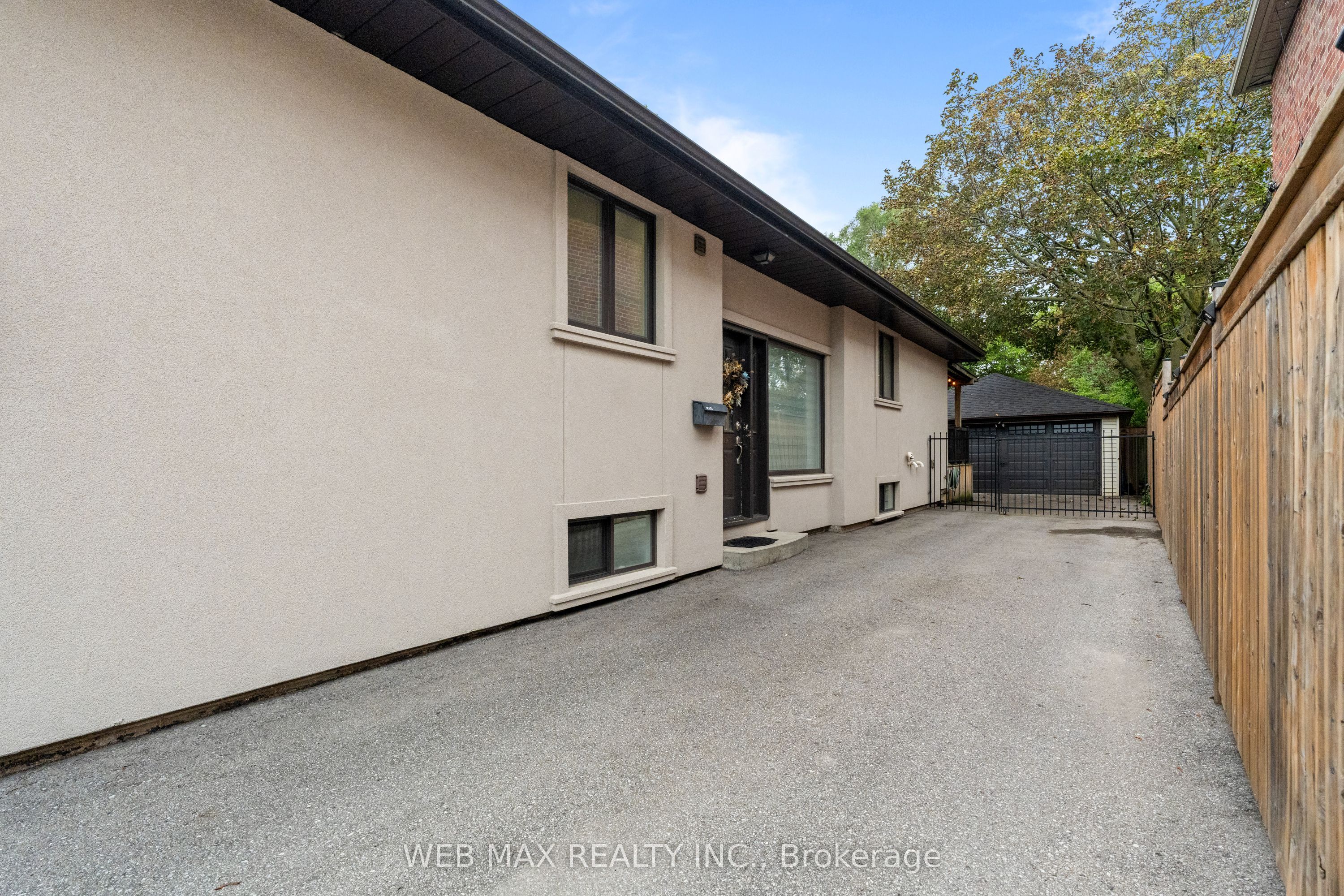 14 Howarth Avenue, Toronto, ON M1R 1H4 photo 4