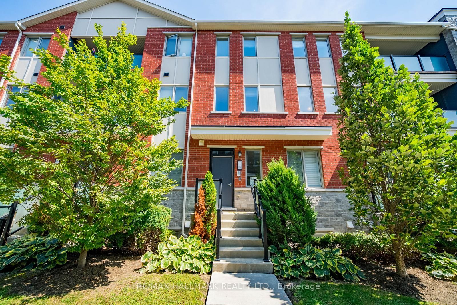 1148 Dragonfly Avenue 503, Pickering, ON L1X 0H5 photo 3