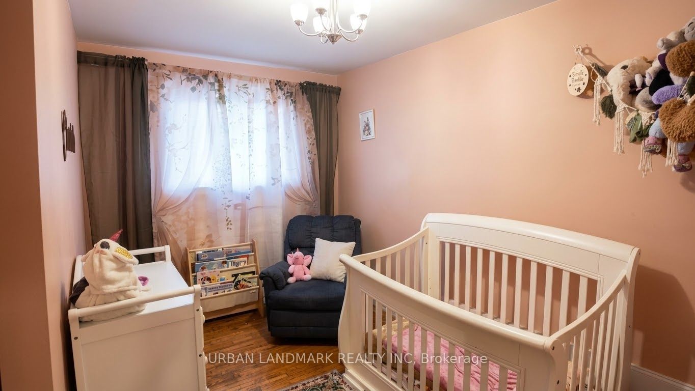 329 Durham Court, Oshawa, ON L1J 1W8 photo 4