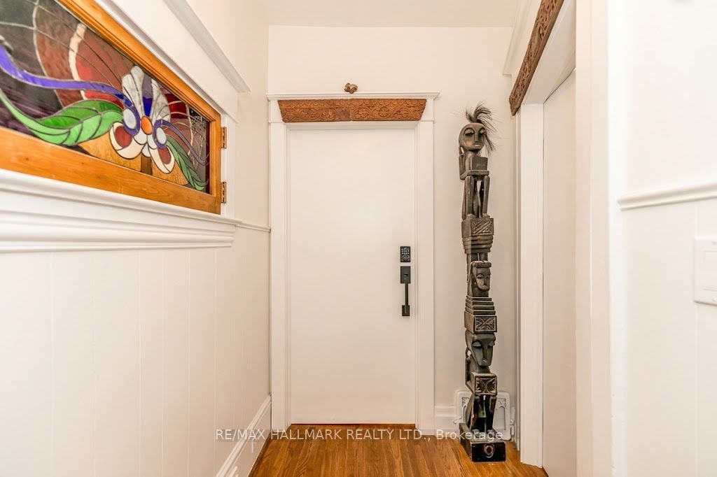 91 Ivy Avenue Upper, Toronto, ON M4L 2H8 photo 3