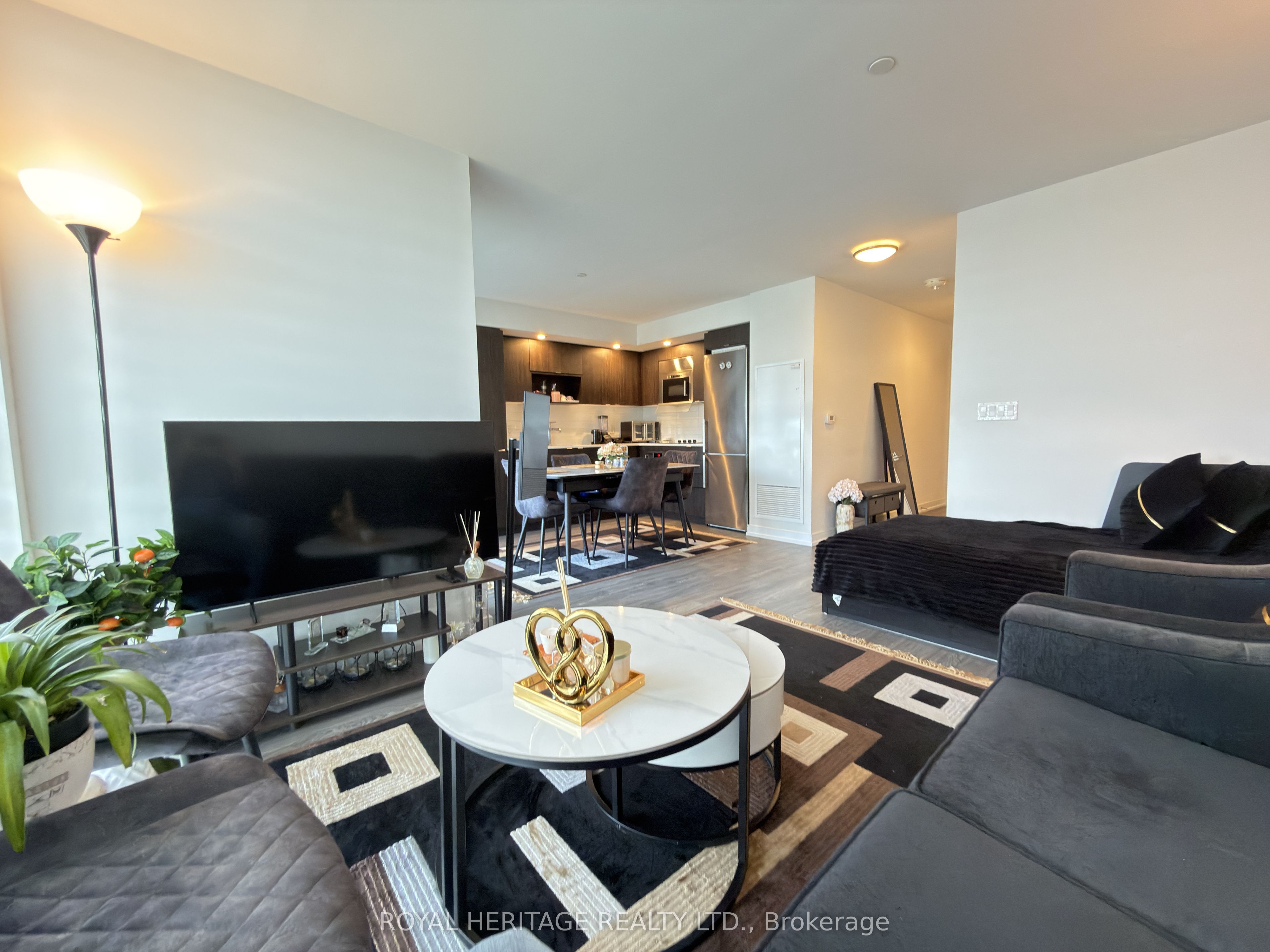 225 Village Green Square E 409, Toronto, ON M1S 0N4