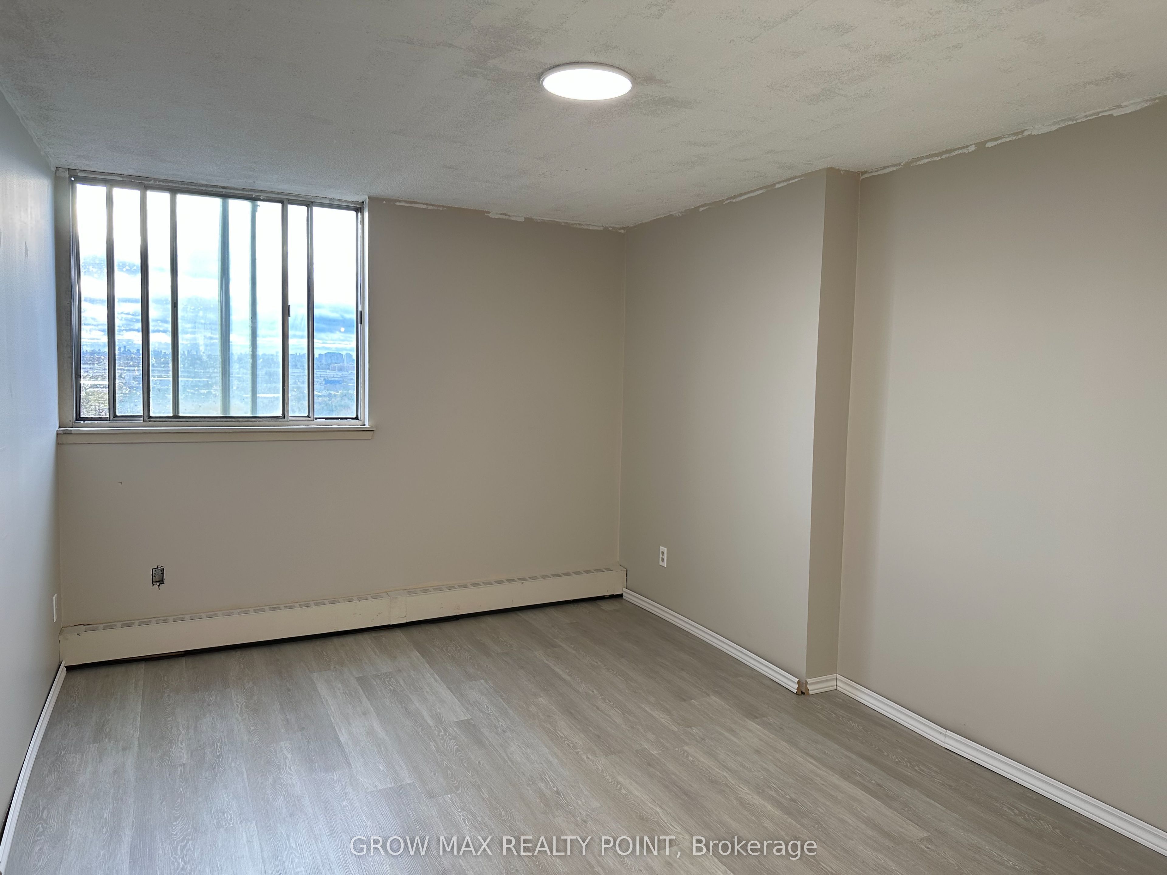 100 Wingarden Court 1909, Toronto, ON M1B 2P4 photo 4