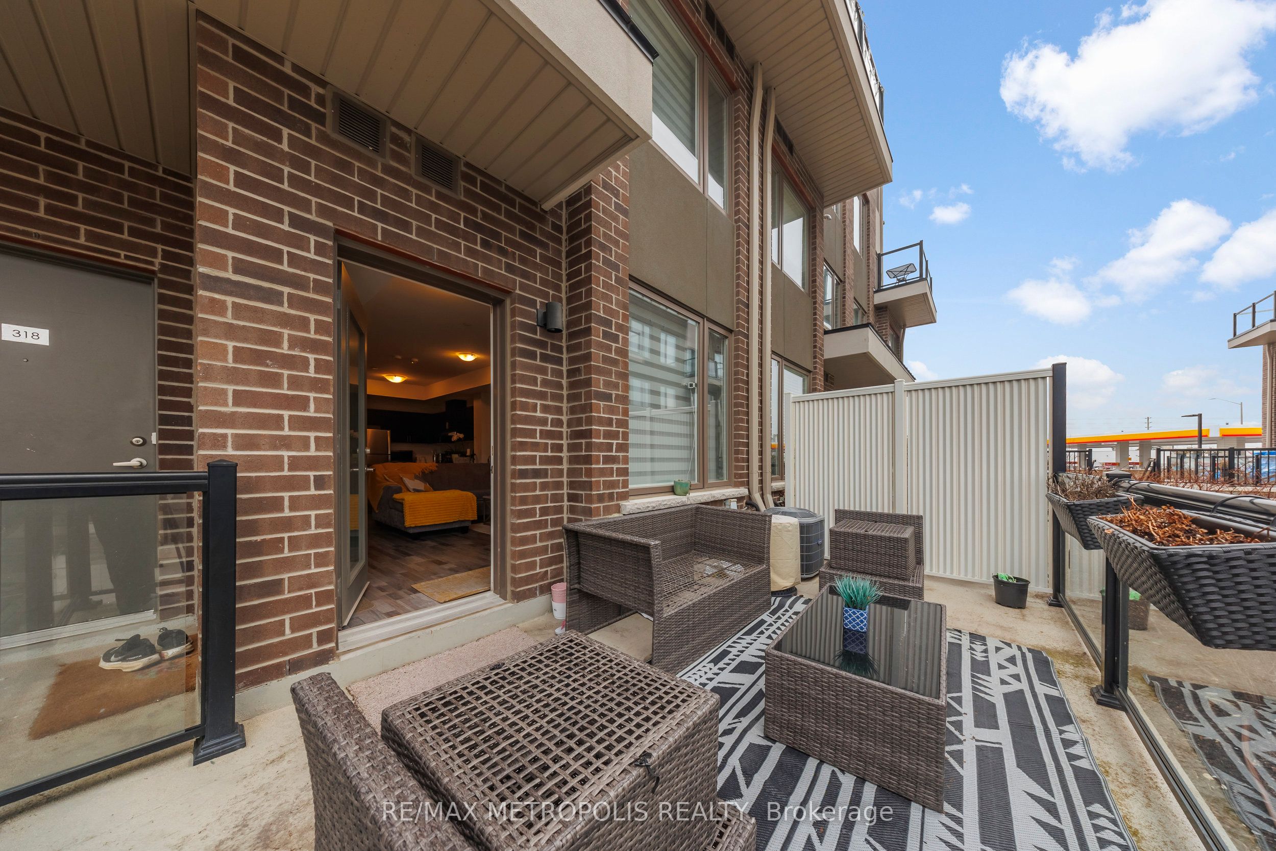 1460 Whites Road N 317, Pickering, ON L1V 0E8 photo 4