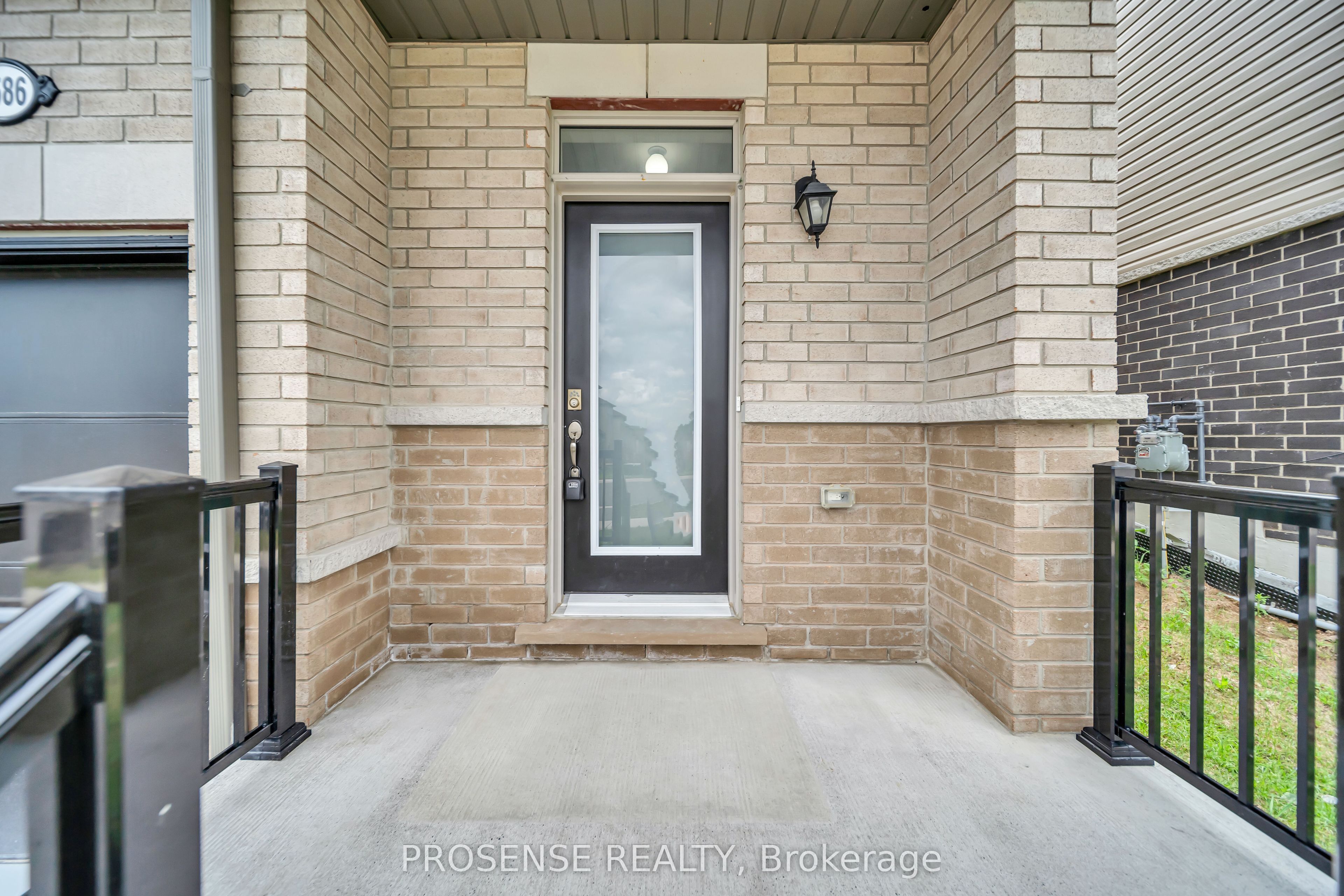 2586 Winter Words Drive, Oshawa, ON L1L 0S9 photo 5