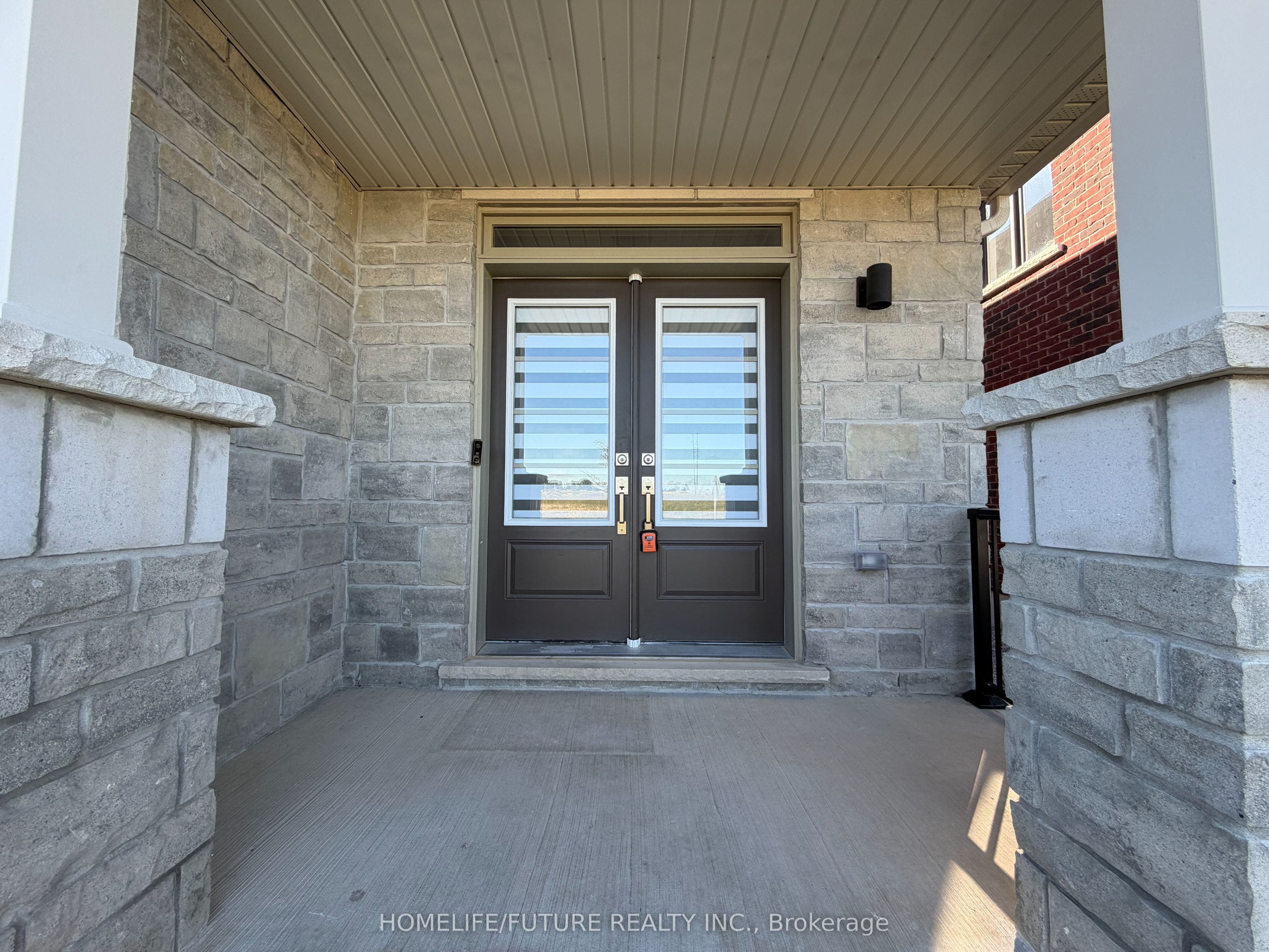171 Grady Drive, Clarington, ON L1B 0W4 photo 2