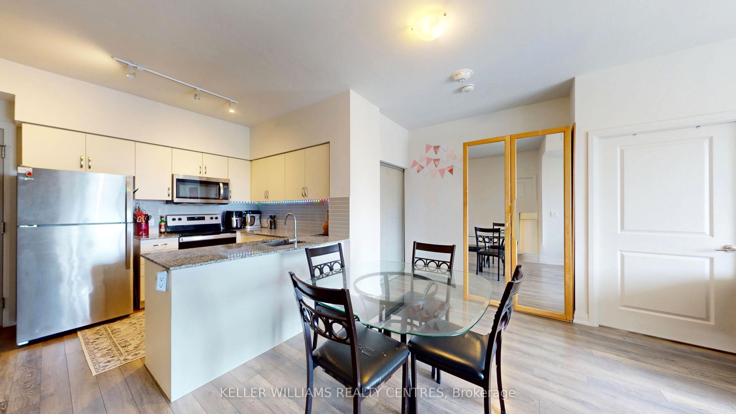10 Meadowglen Pl. 508, Toronto, ON M1G 0A8 photo 4