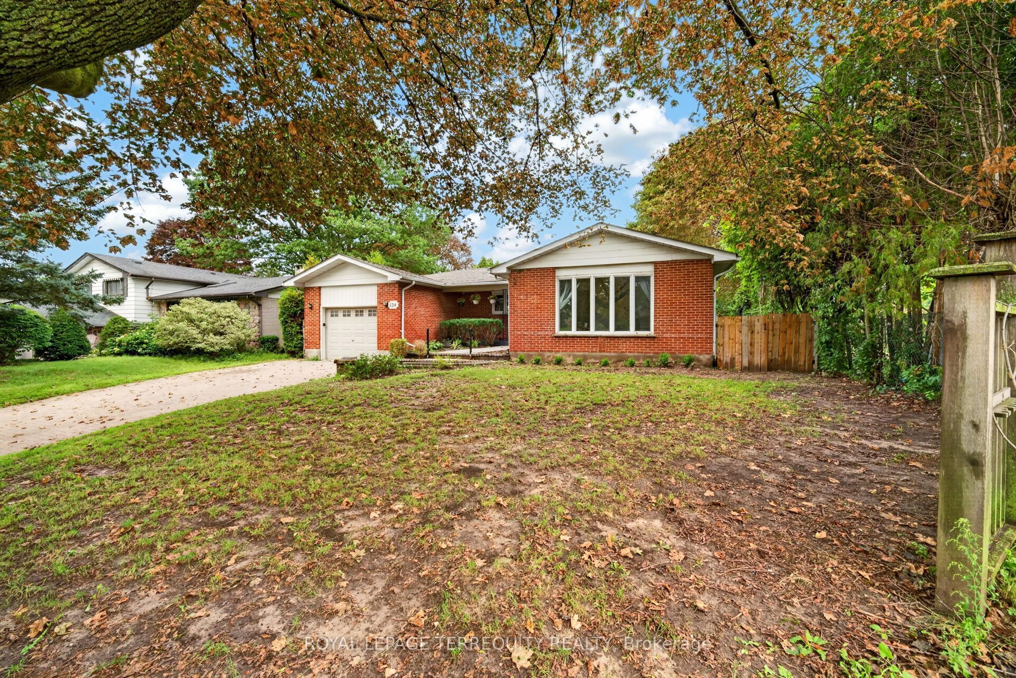 134 Switzer Drive, Oshawa, ON L1G 3J7 photo 3