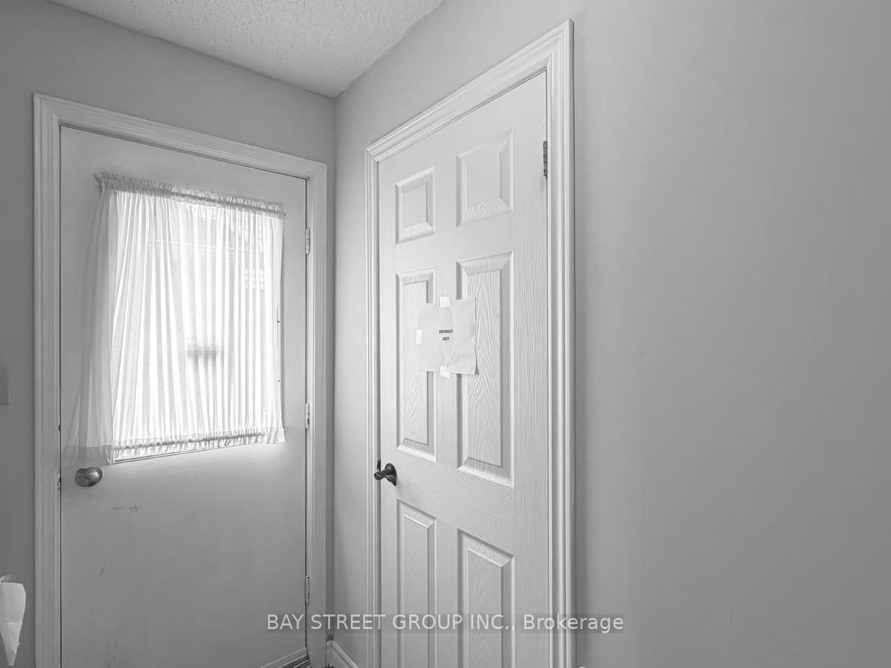 27 Gladiola Court, Whitby, ON L1R 1N8 photo 4