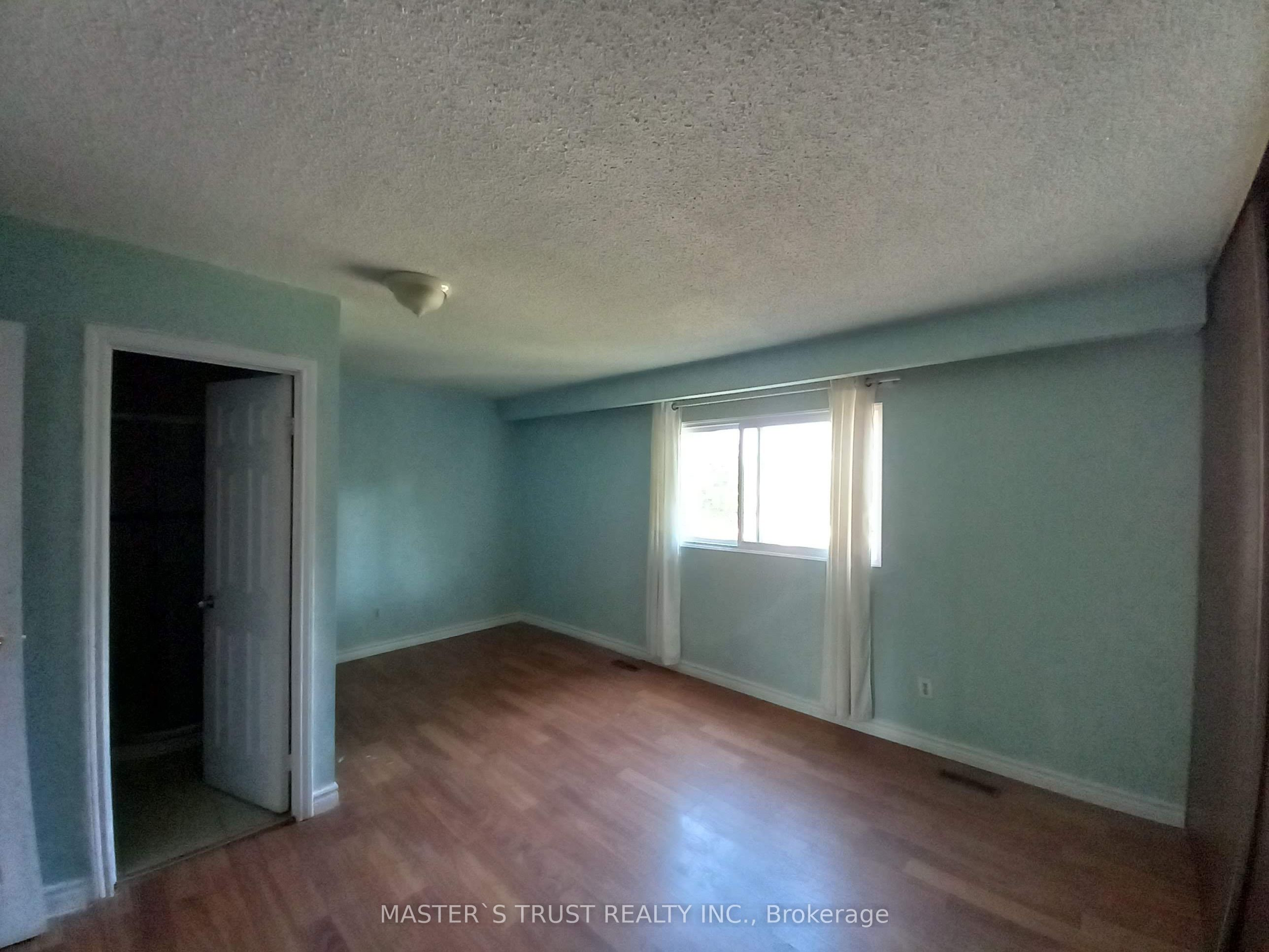 63 Mammoth Hall Trail, Toronto, ON M1B 1P5 photo 2