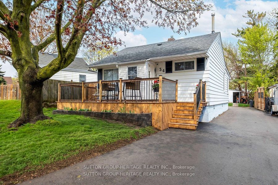 34 Maple Street, Ajax, ON L1S 1V7 photo 2