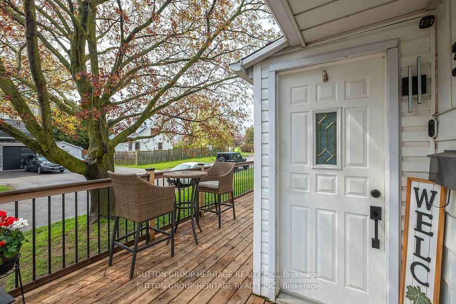 34 Maple Street, Ajax, ON L1S 1V7 photo 4