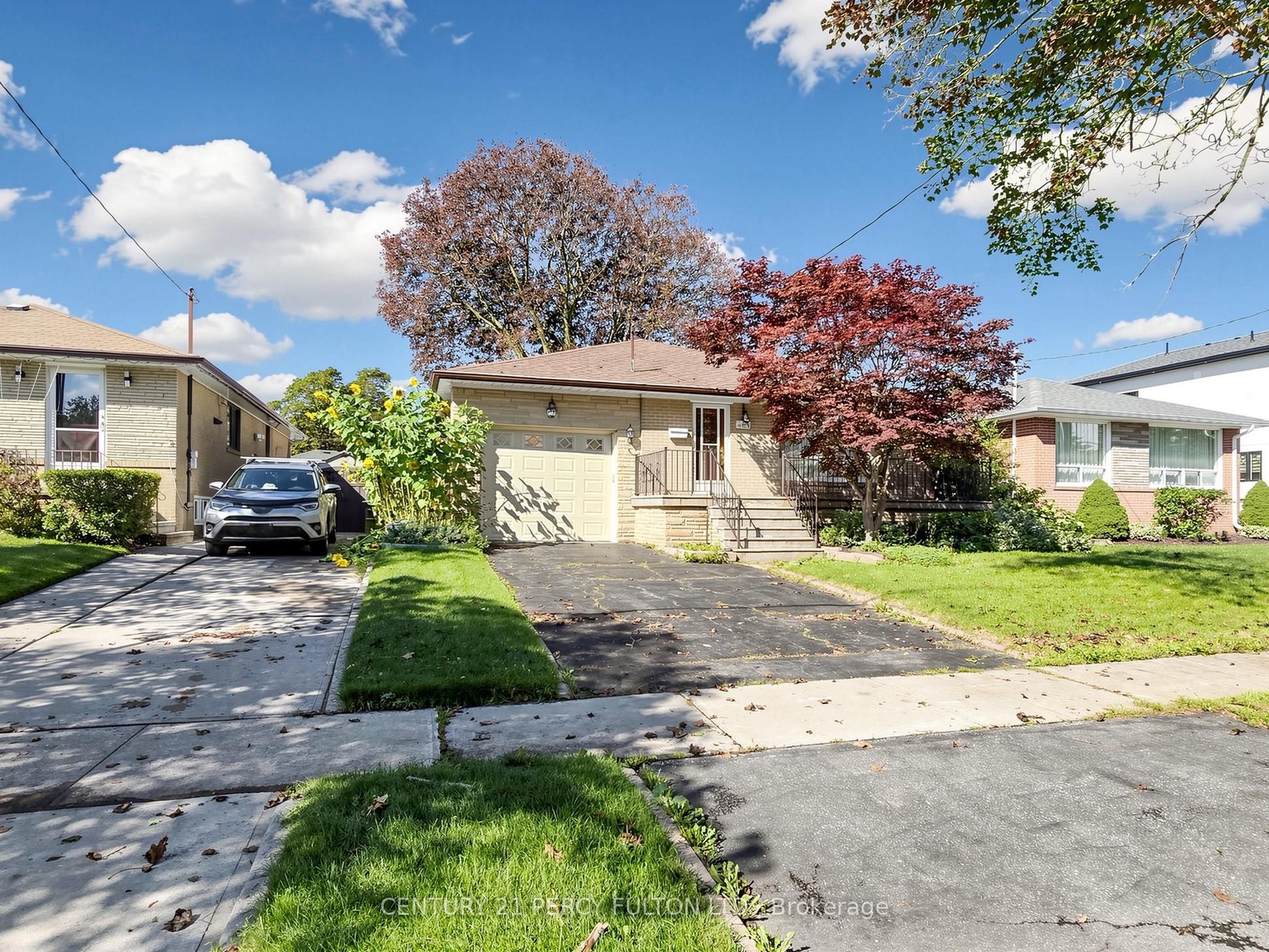 464 Scarborough Golf Club Road, Toronto, ON M1G 1H1 photo 3
