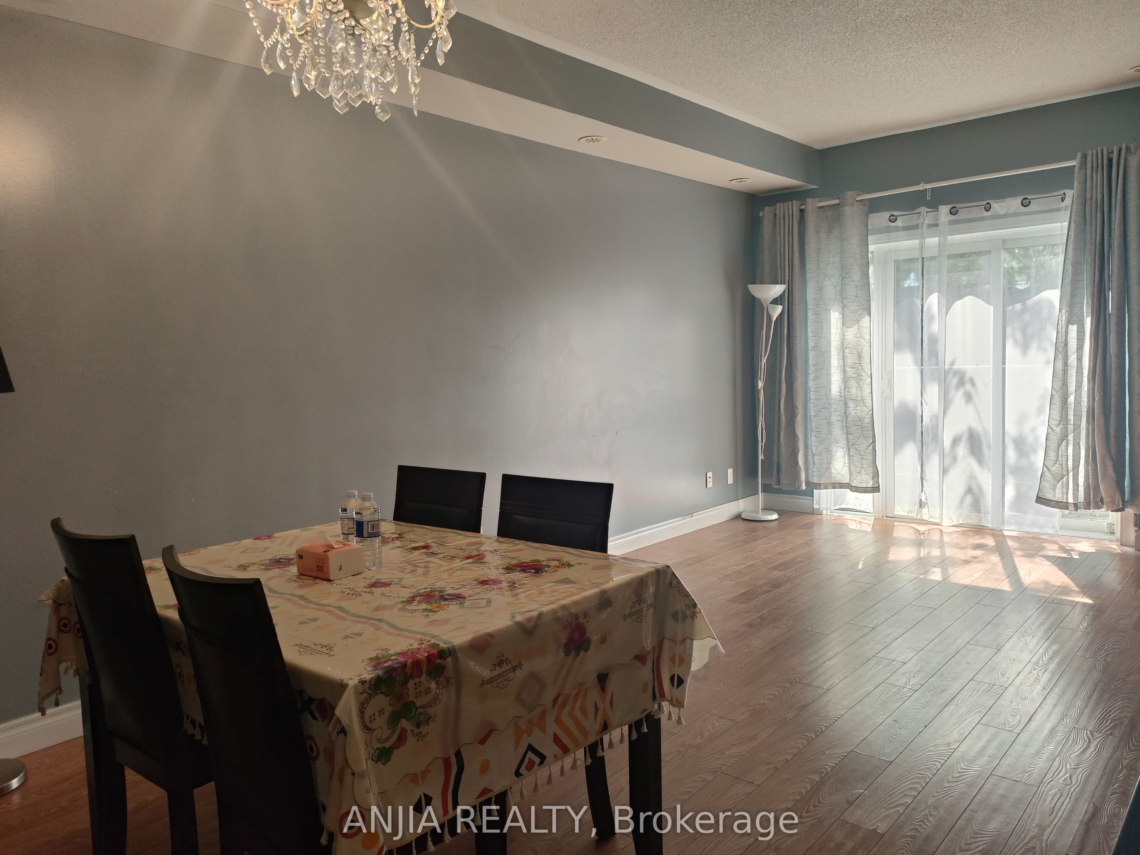 295 Village Green Square 62, Toronto, ON M1S 0L2 photo 4