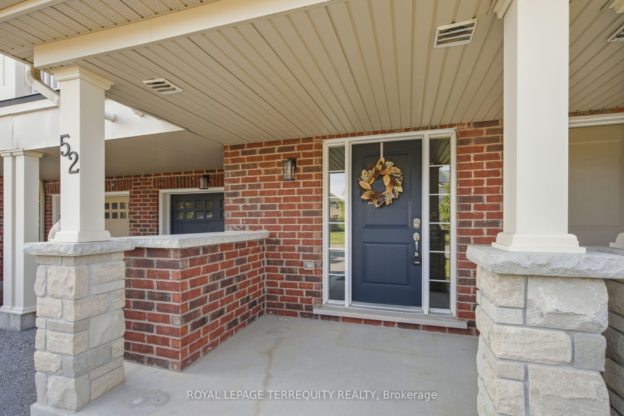 52 Artania Street, Oshawa, ON L1L 0E6 photo 3
