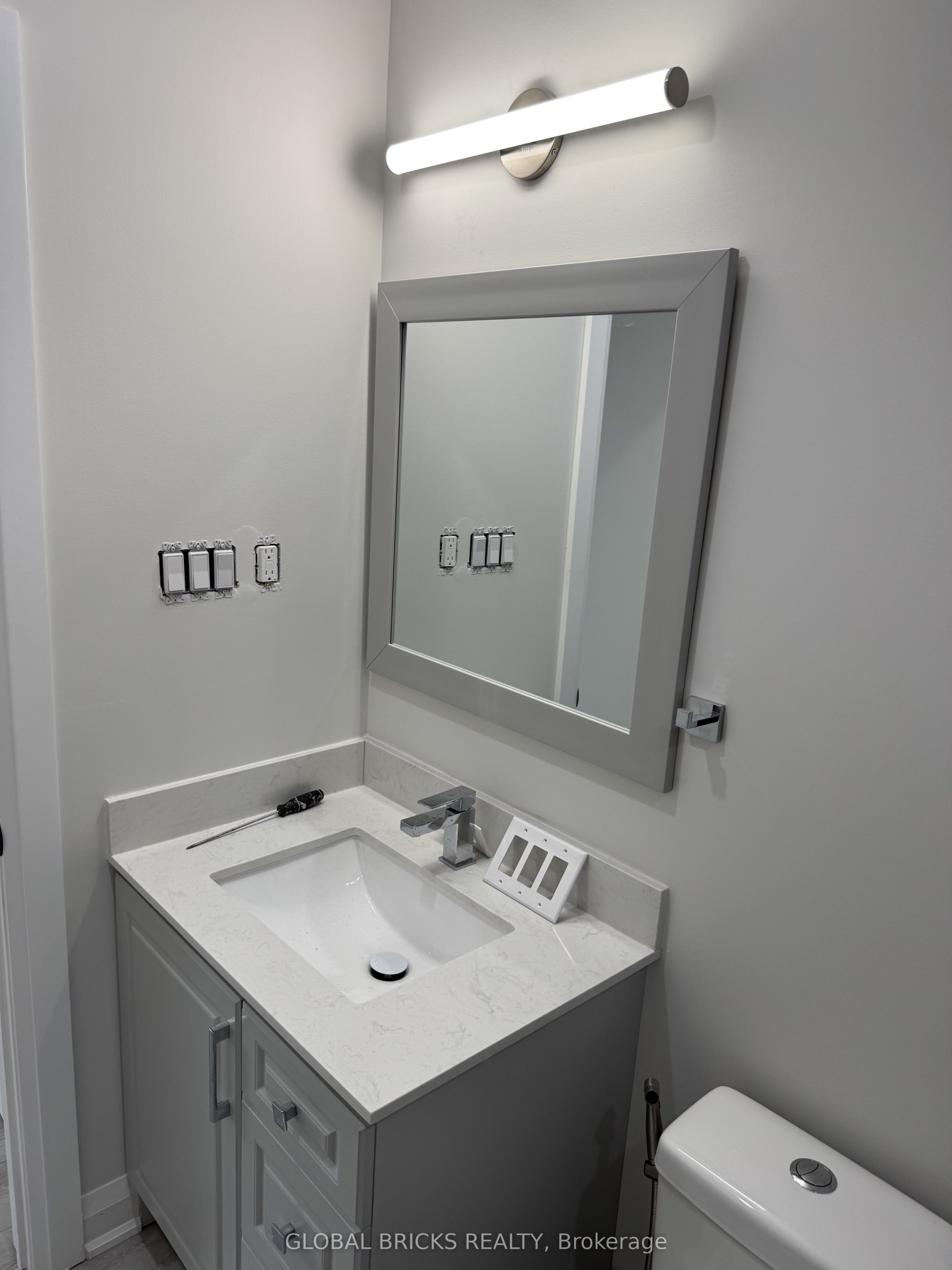101 Minerva Avenue Unit 3- Lower, Toronto, ON M1M 1V8 photo 3
