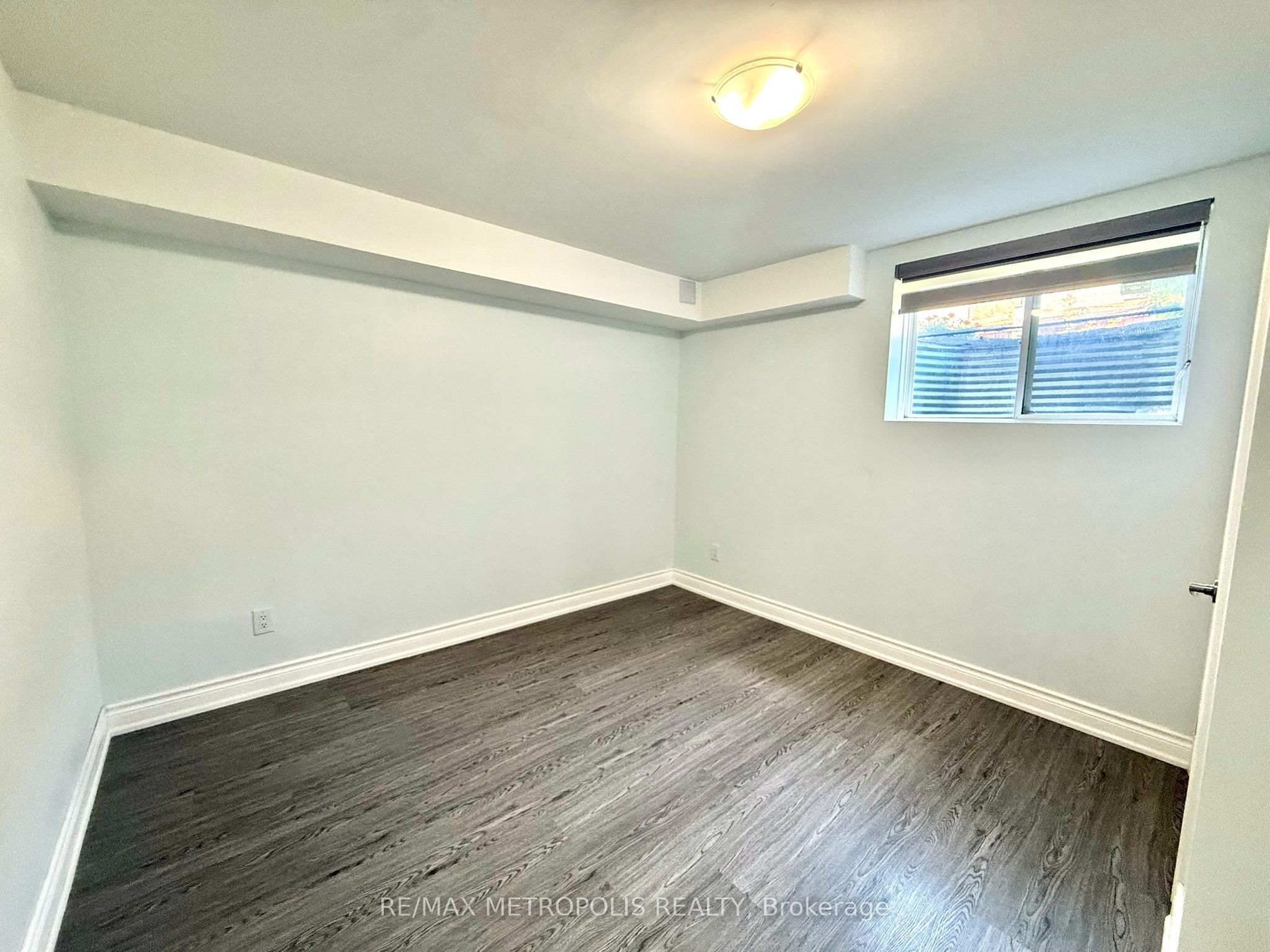 68 Maskell Crescent Basement, Whitby, ON L1P 0J7 photo 5
