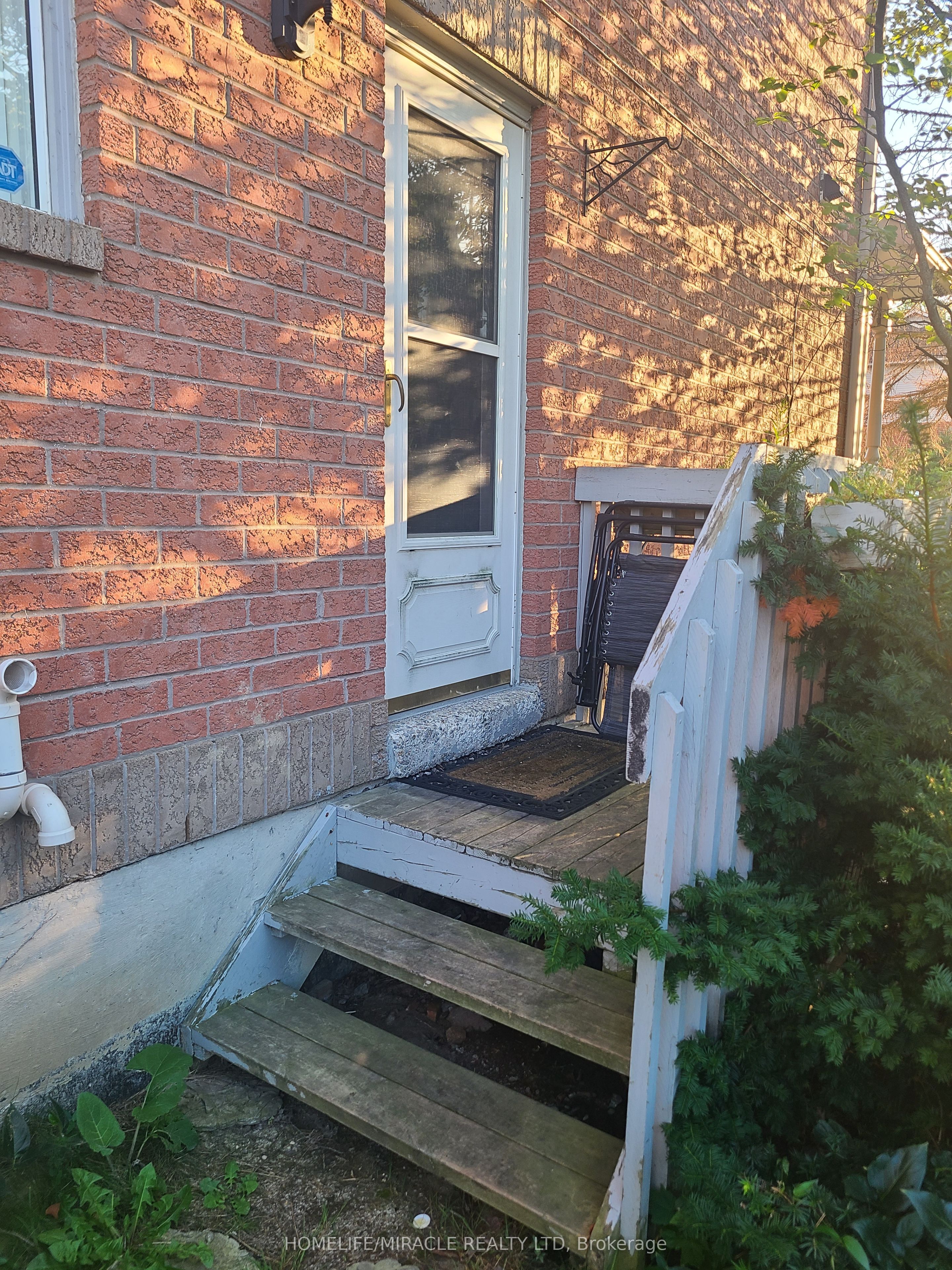 1867 Kingston Road 23 BSMT, Pickering, ON L1V 6Z4 photo 2