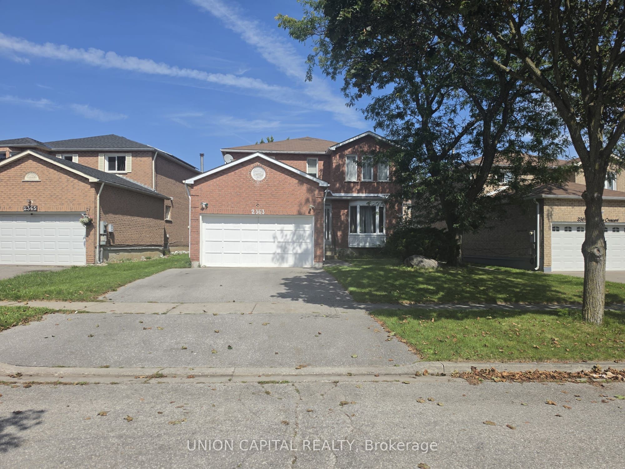 2363 Strathmore Crescent, Pickering, ON L1X 2H3 photo 4
