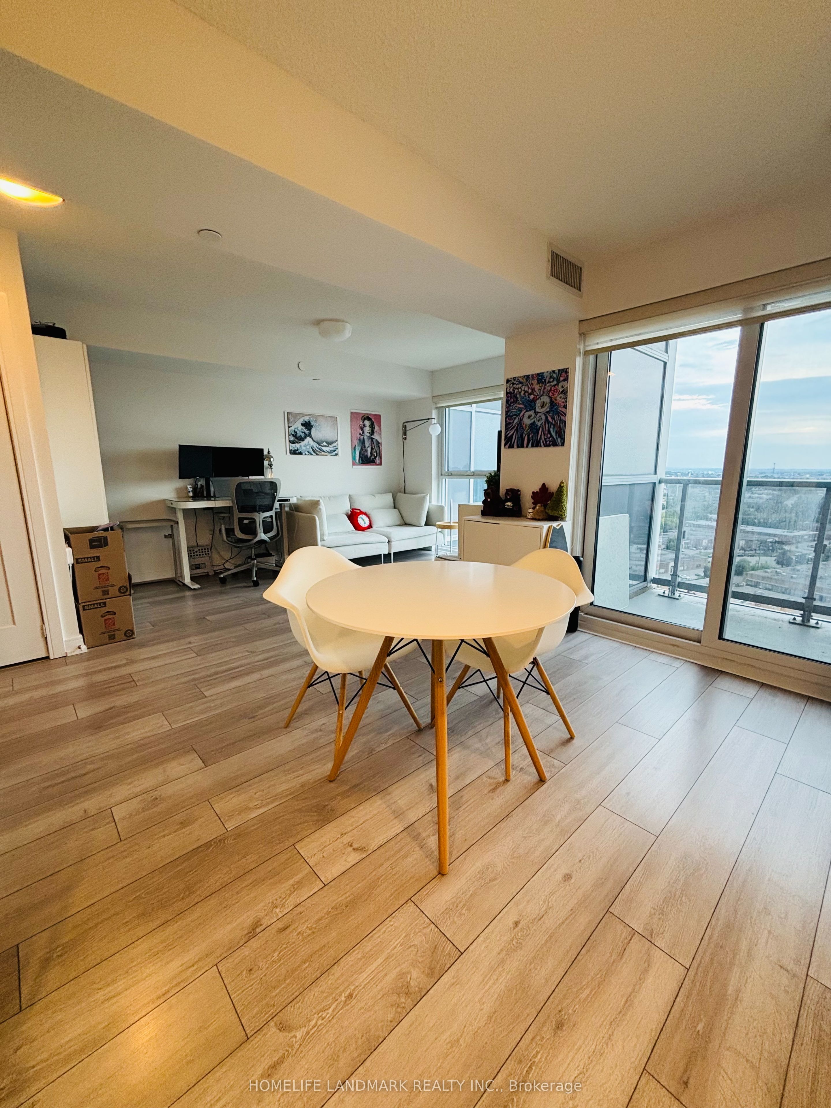 225 Village Green Square 1809, Toronto, ON M1S 0N4 photo 5