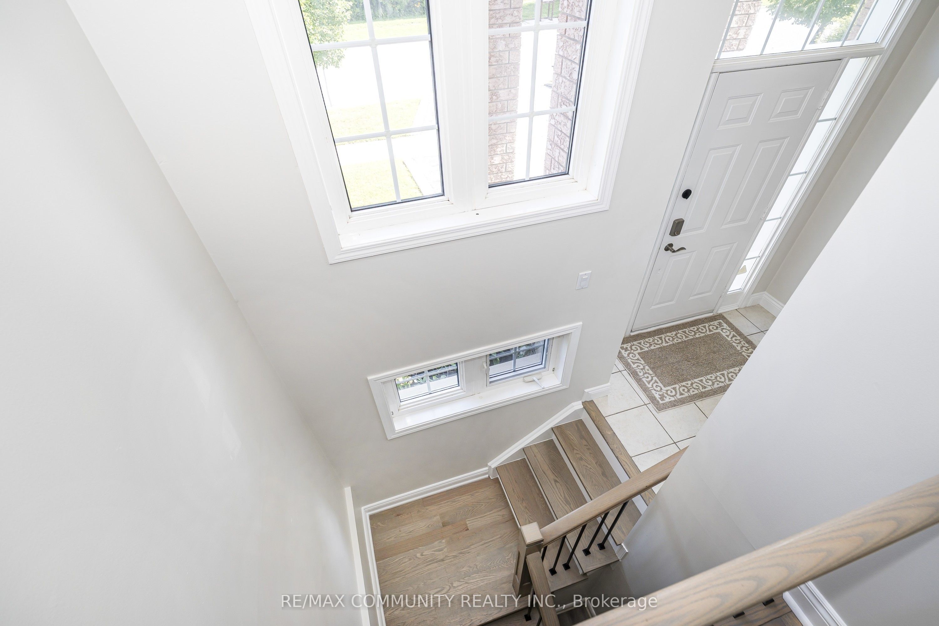 1606 Whitestone Drive, Oshawa, ON L1K 2R9 photo 5