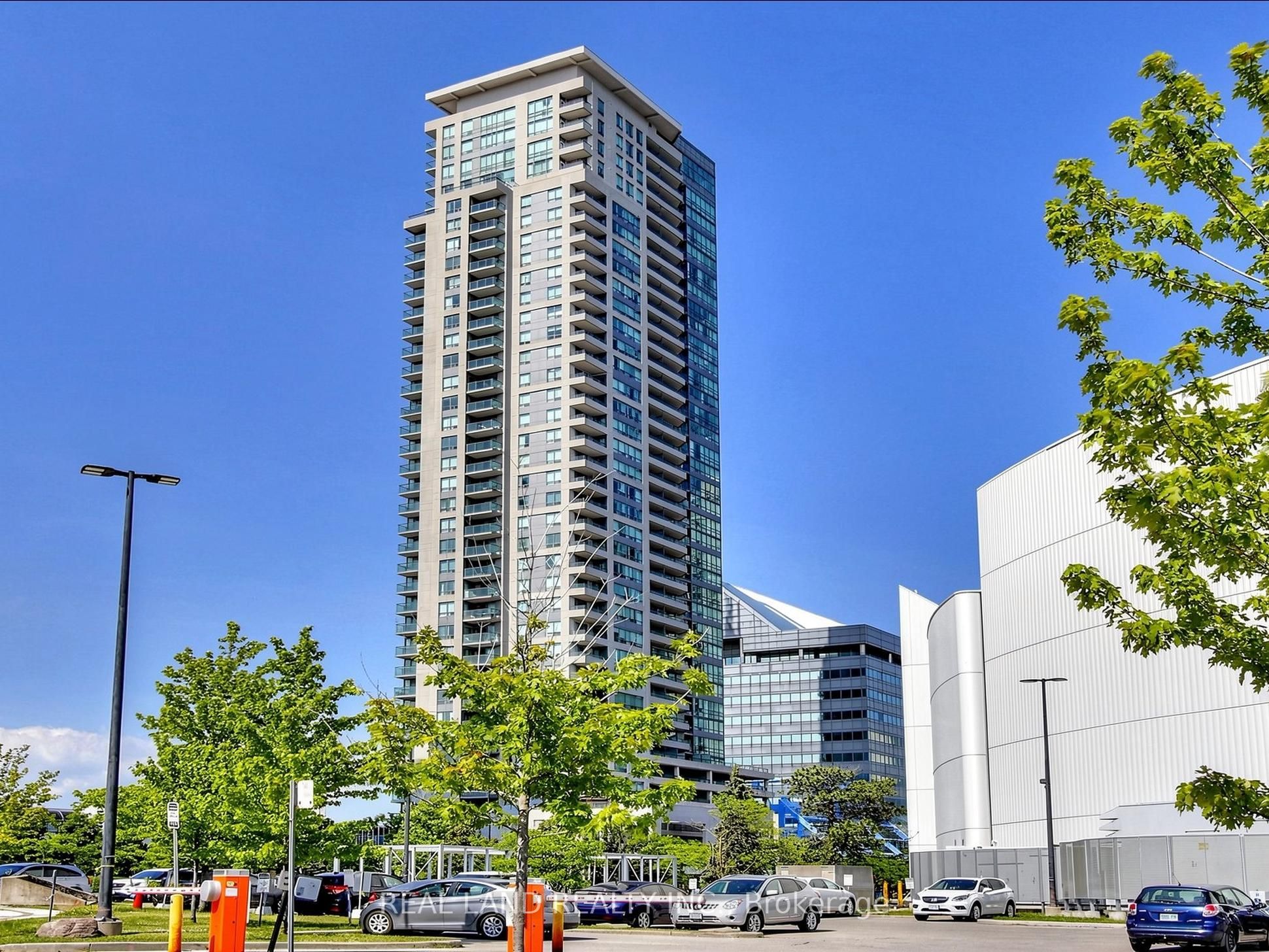 60 Brian Harrison Way 805, Toronto, ON M1P 5J5
