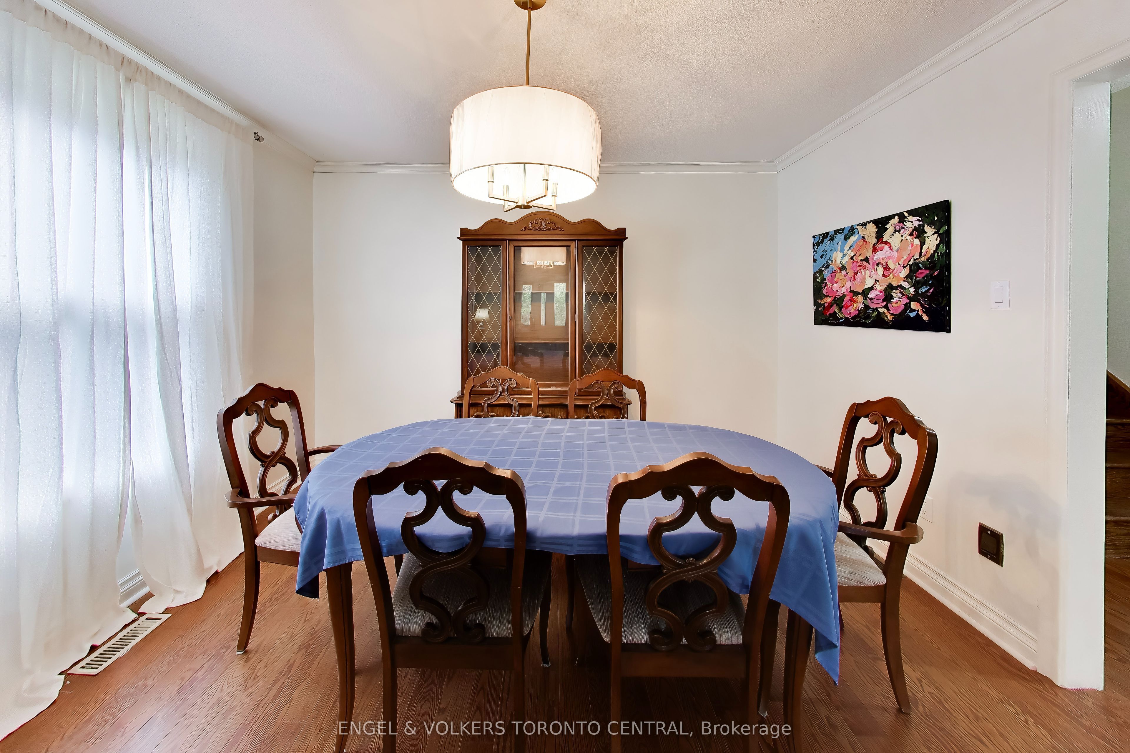 68 Hawley Crescent, Whitby, ON L1N 6V9 photo 3