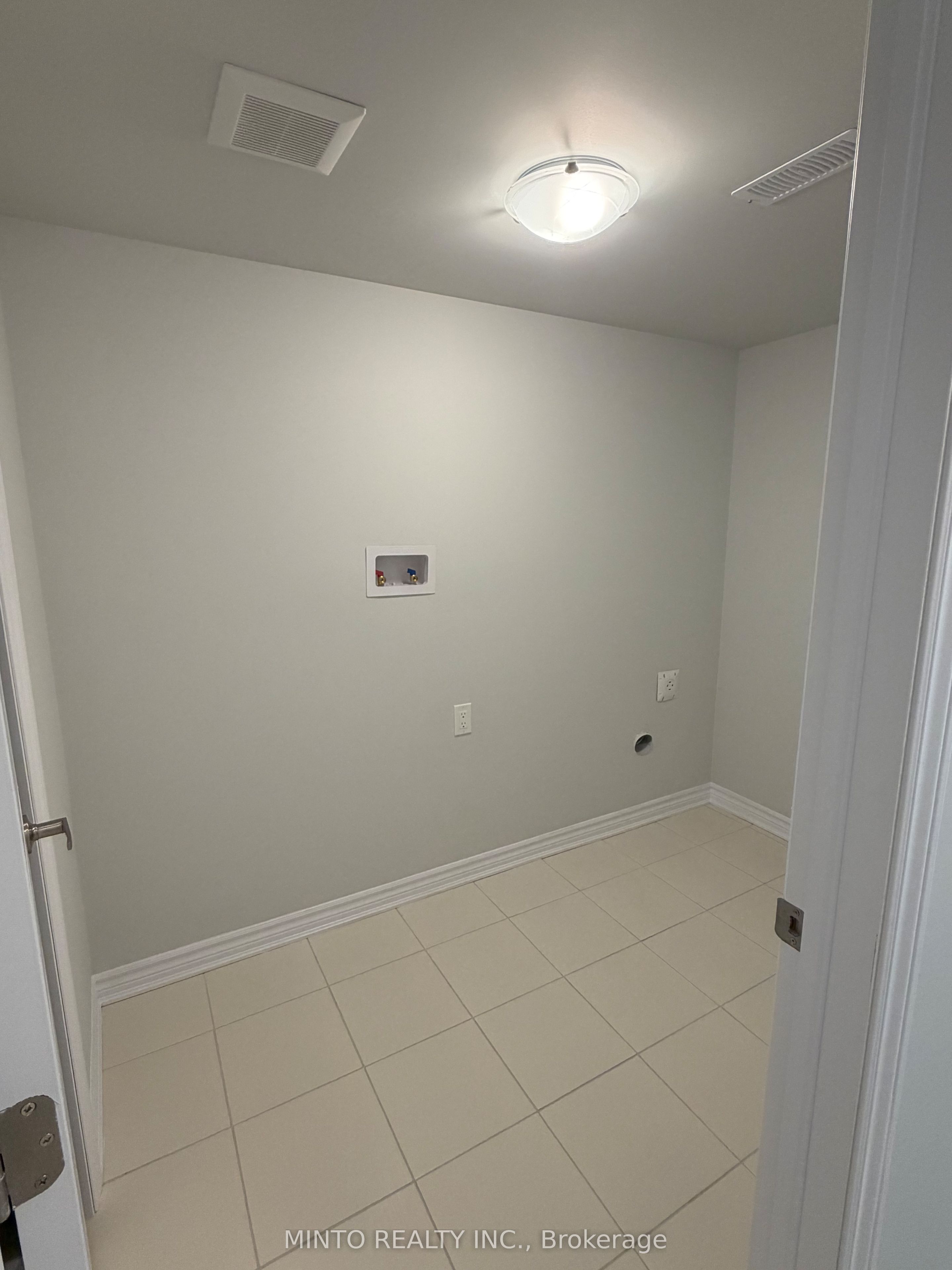 1142 Greentree Path, Oshawa, ON L1L 0X1 photo 4