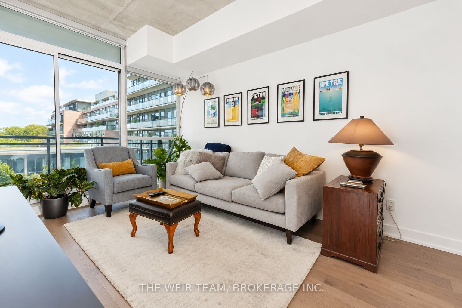 1190 Dundas Street 529, Toronto, ON M4M 0C5 photo 2