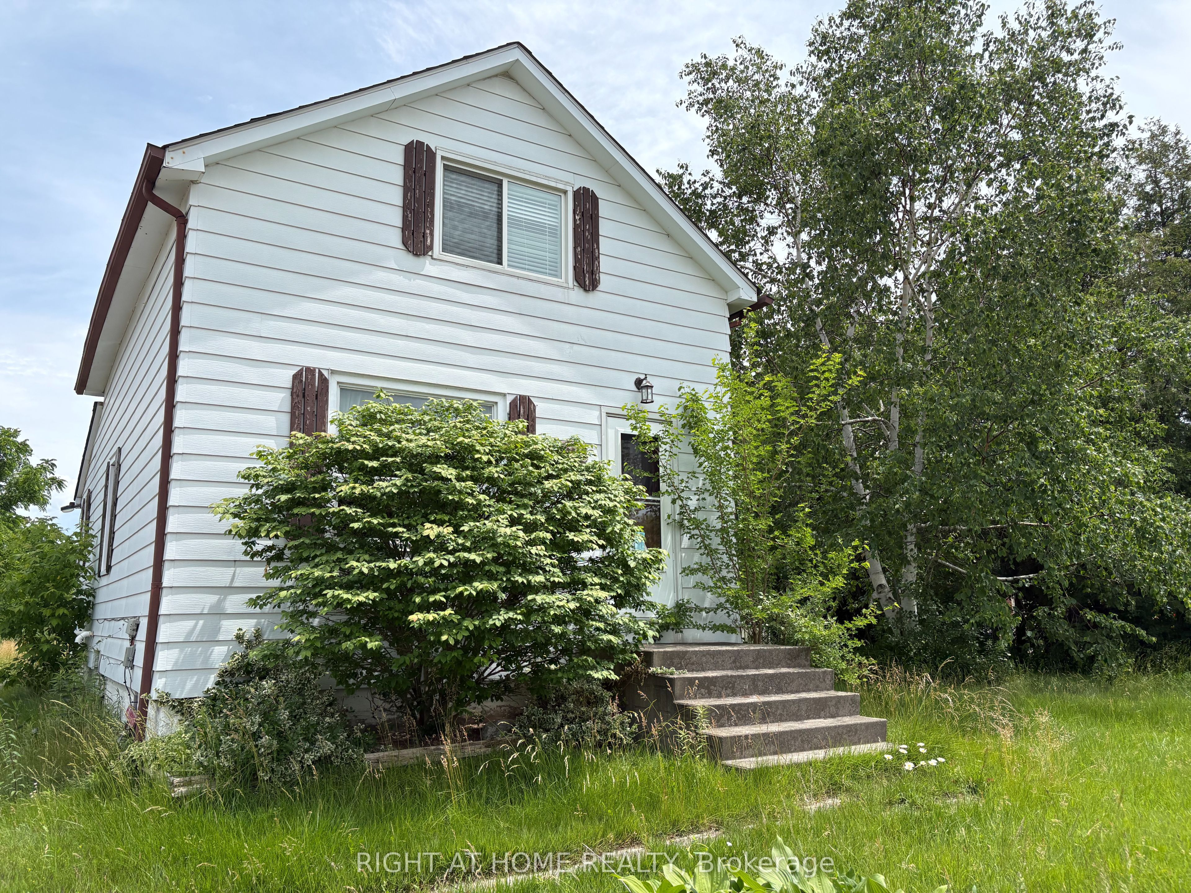 2591 Trulls Road, Clarington, ON L1E 2N3