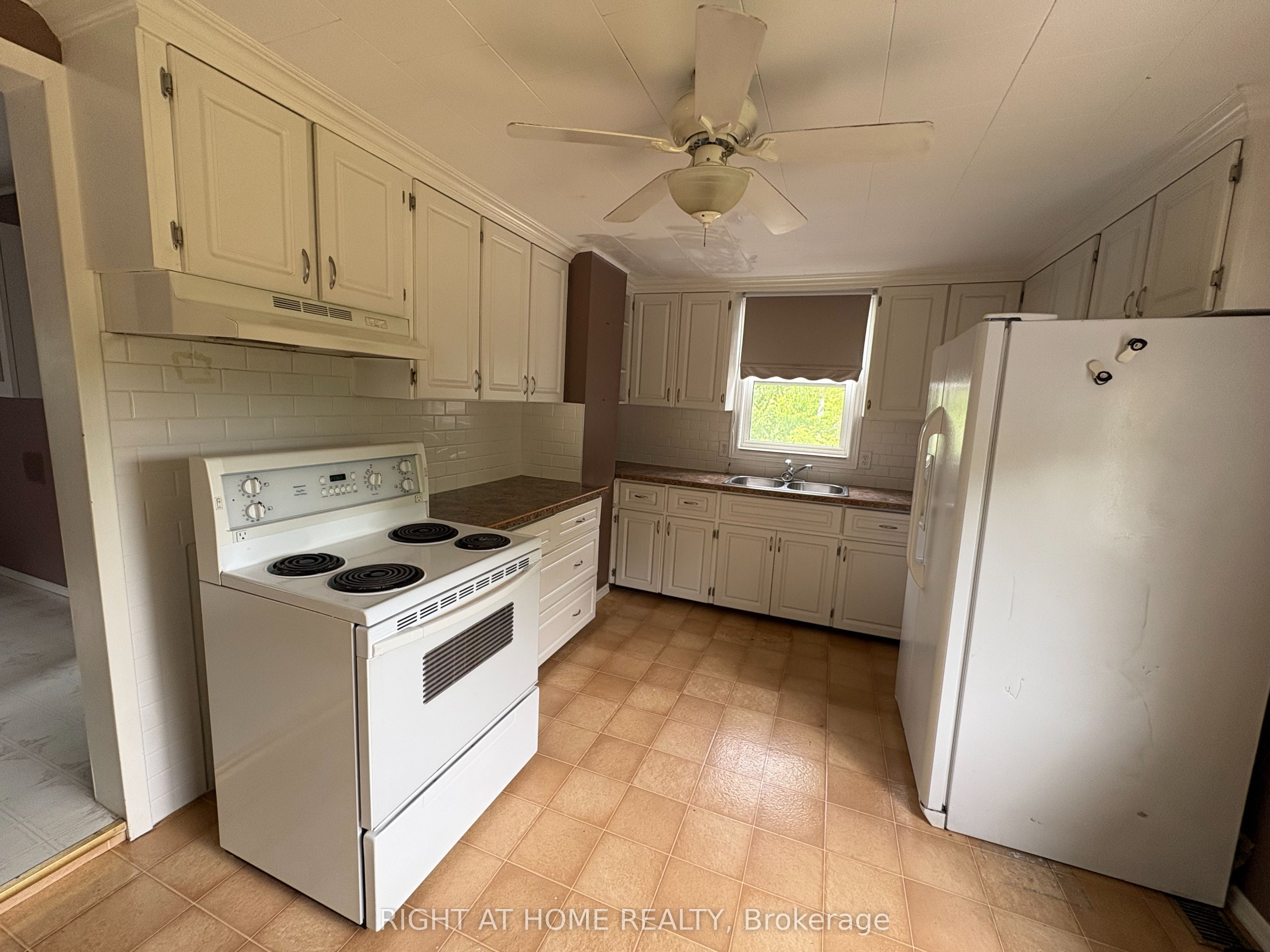 2591 Trulls Road, Clarington, ON L1E 2N3 photo 5