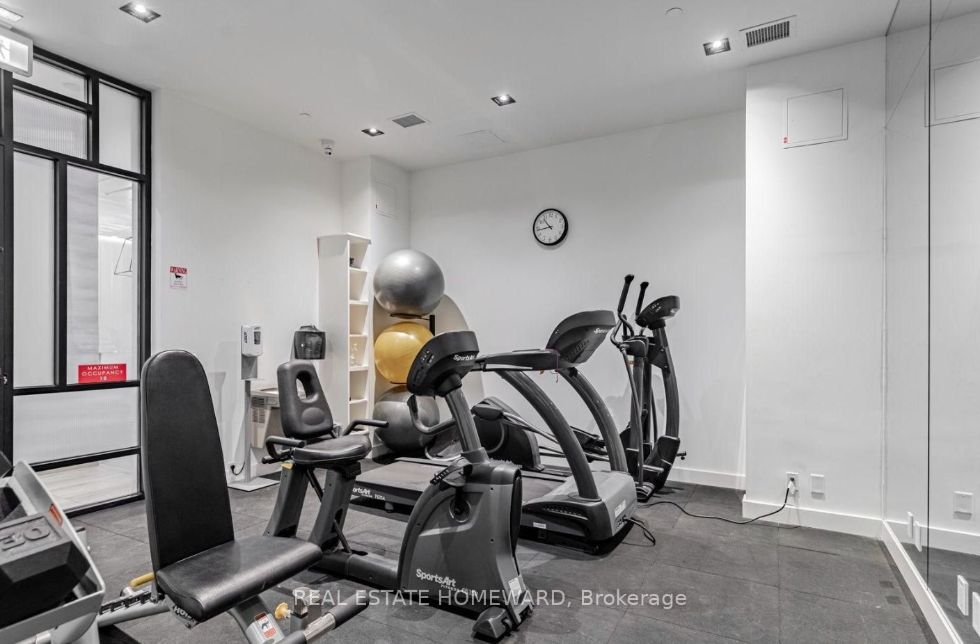 1630 Queen Street 210, Toronto, ON M4L 0B3 photo 3
