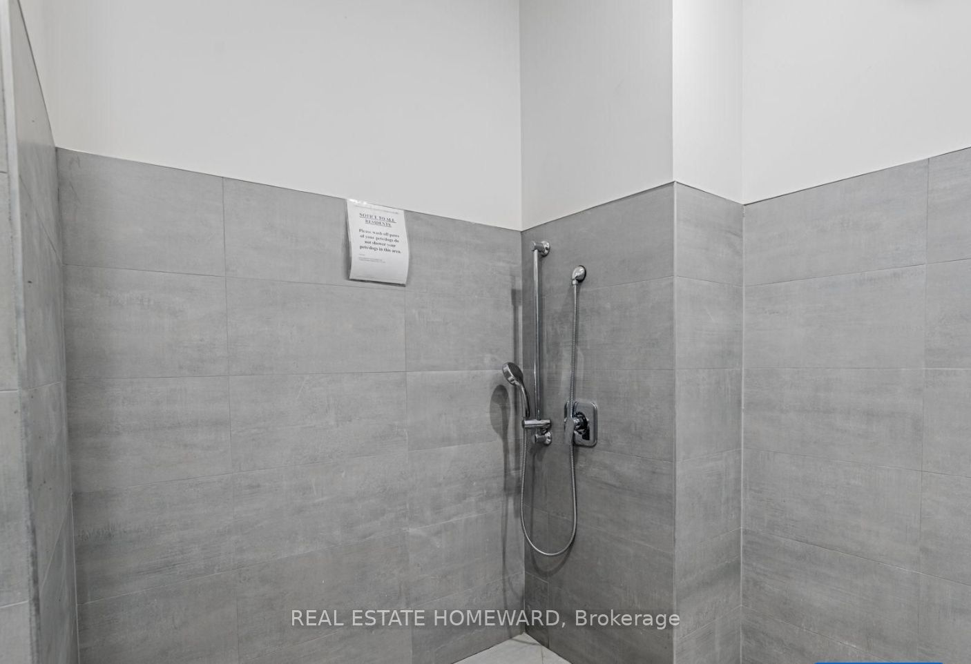 1630 Queen Street 210, Toronto, ON M4L 0B3 photo 4