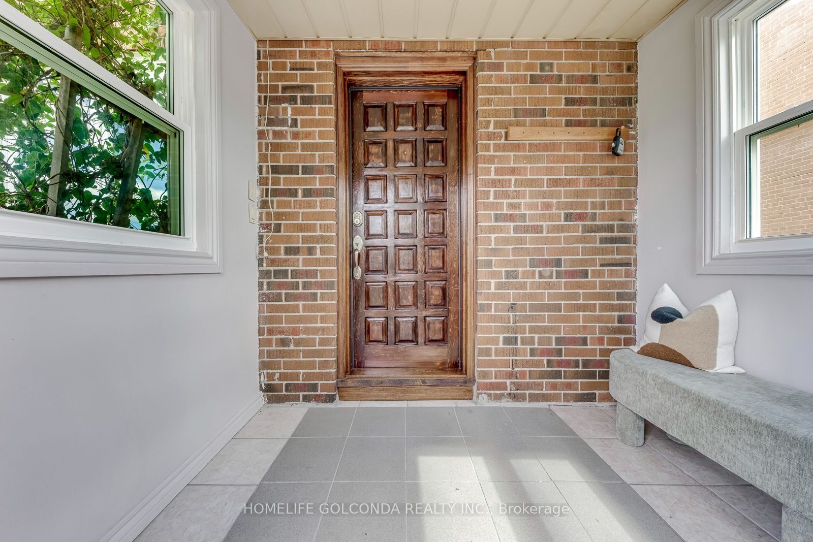 93 North Woodrow Boulevard, Toronto, ON M1K 1W7 photo 4