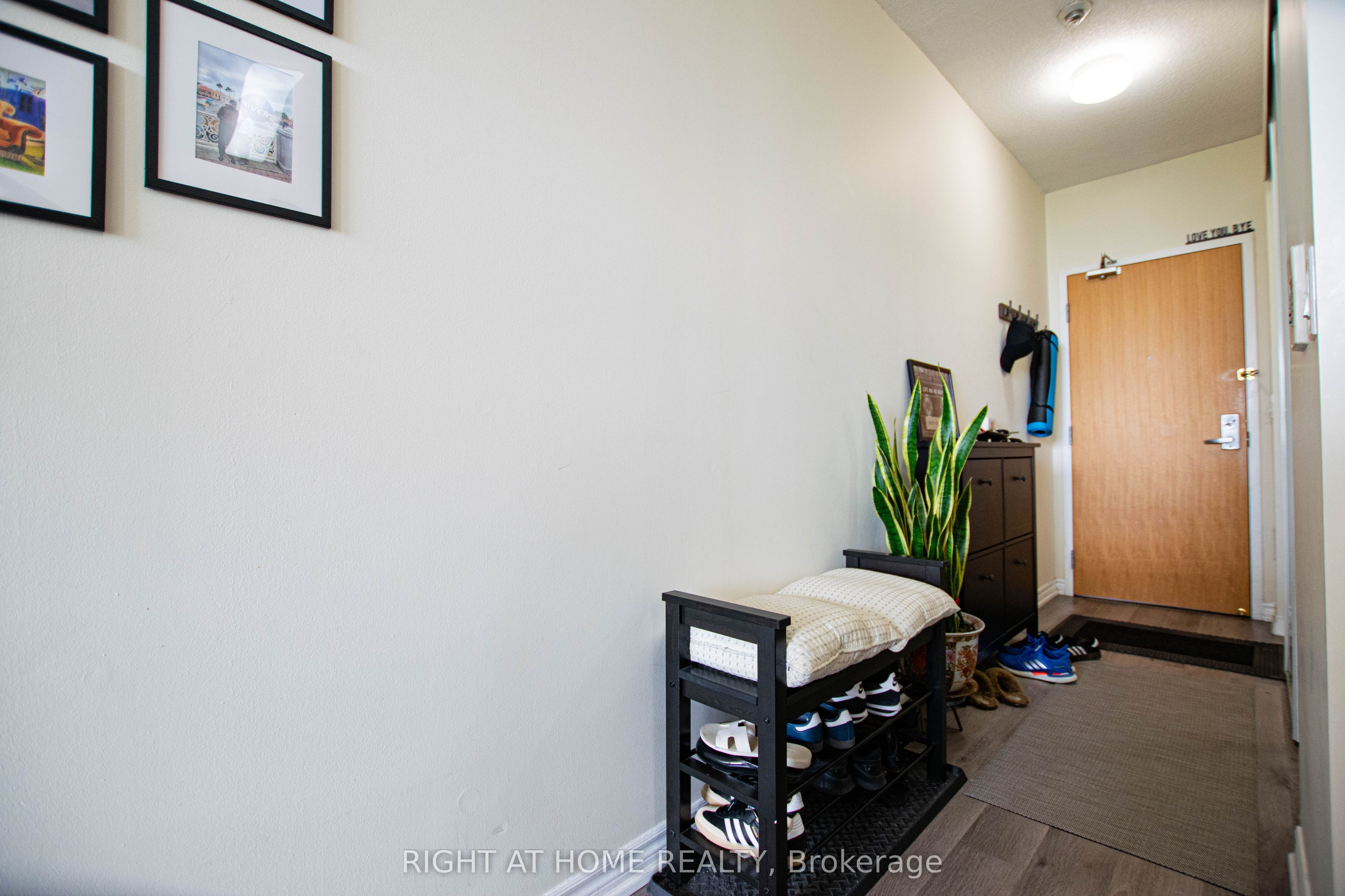 68 Grangeway Avenue 1901, Toronto, ON M1H 0A1 photo 2