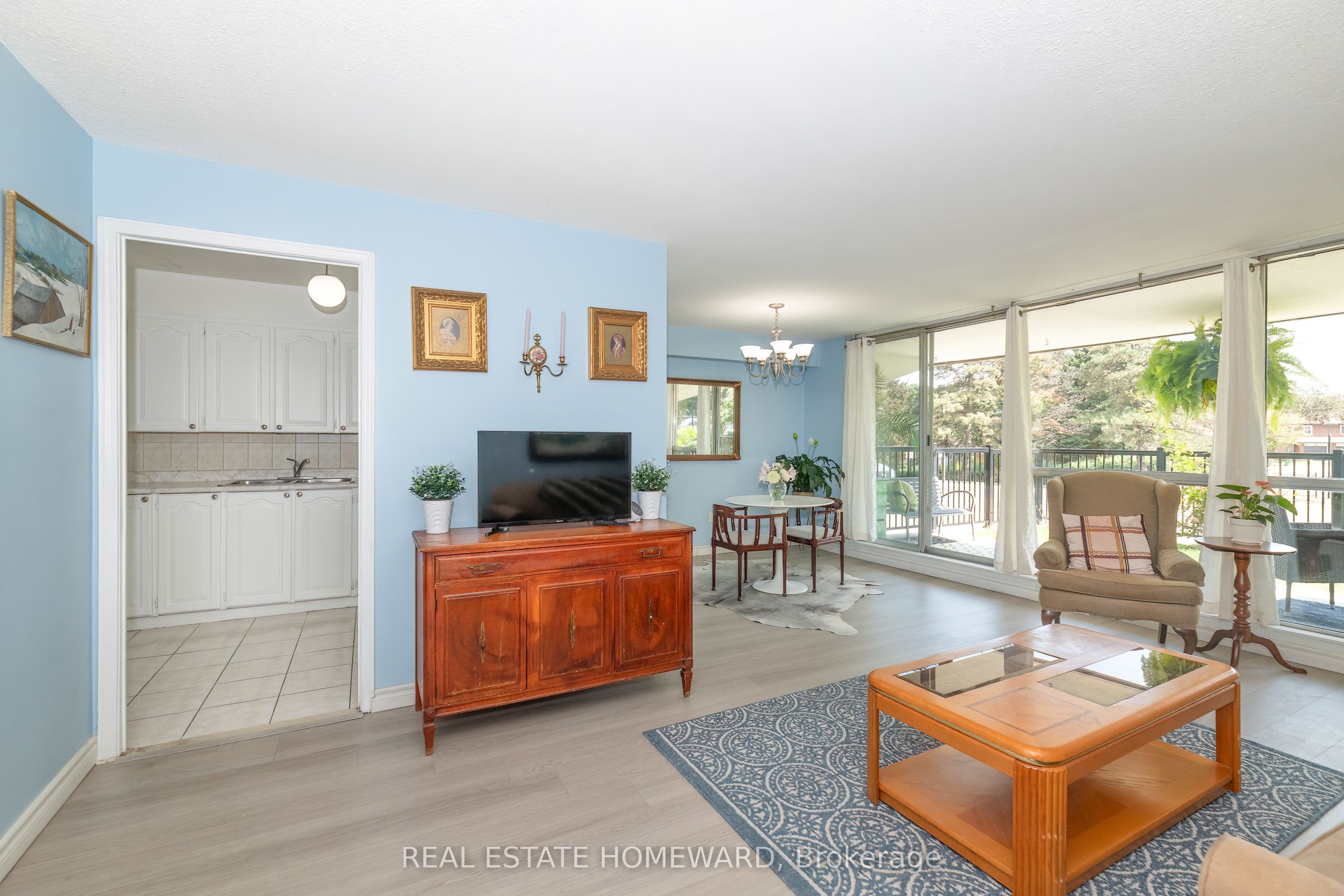 120 Dundalk Drive 105, Toronto, ON M1P 4V9 photo 4