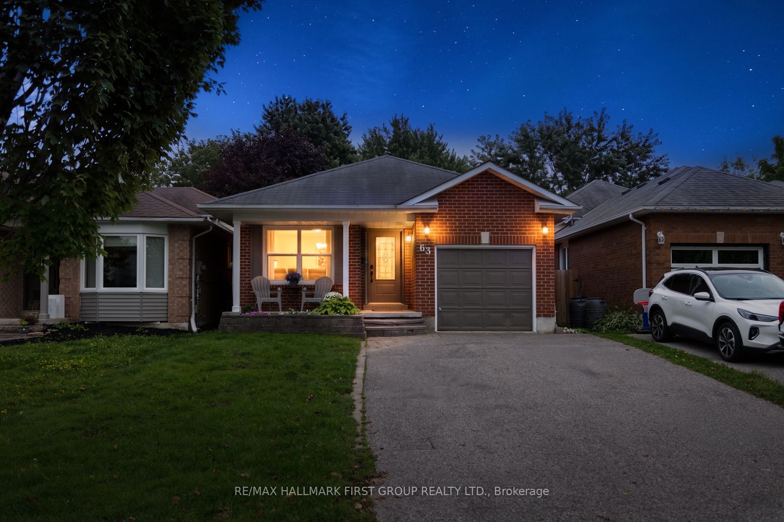 63 Hart Boulevard, Clarington, ON L1B 1E4