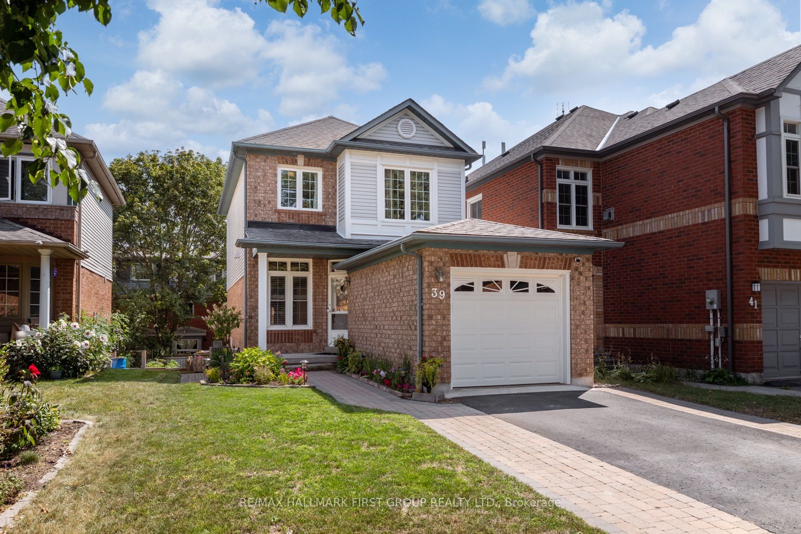39 Bach Avenue, Whitby, ON L1R 2L1