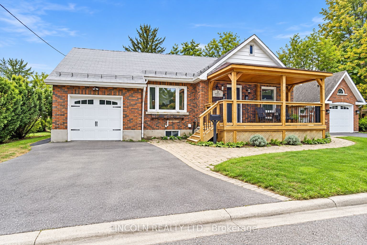 3 Brown Street, Clarington, ON L1C 2P7 photo 2
