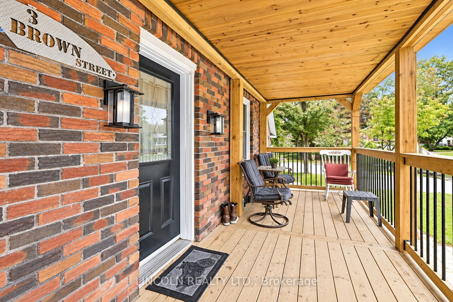3 Brown Street, Clarington, ON L1C 2P7 photo 4