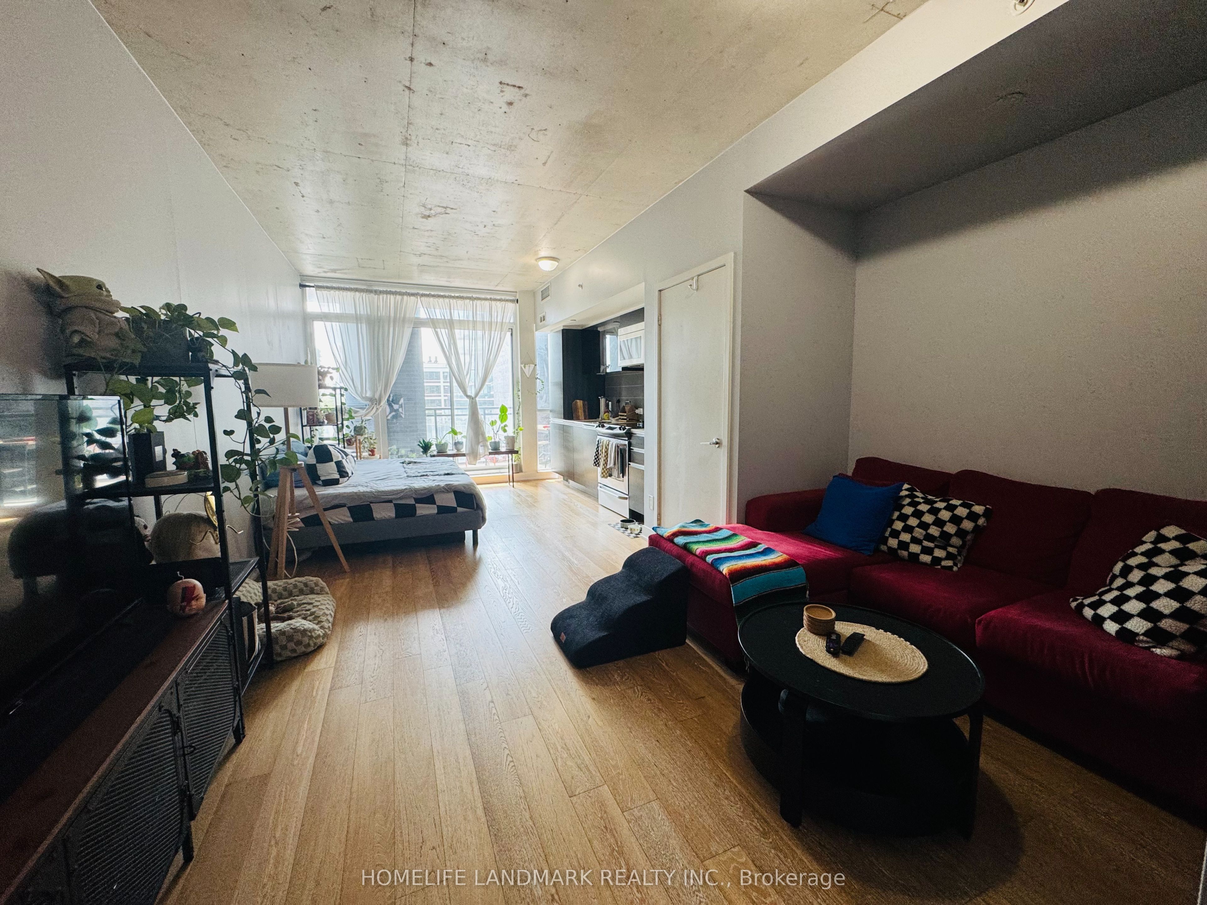 1190 Dundas Street Avenue 409, Toronto, ON M4M 2T1 photo 3