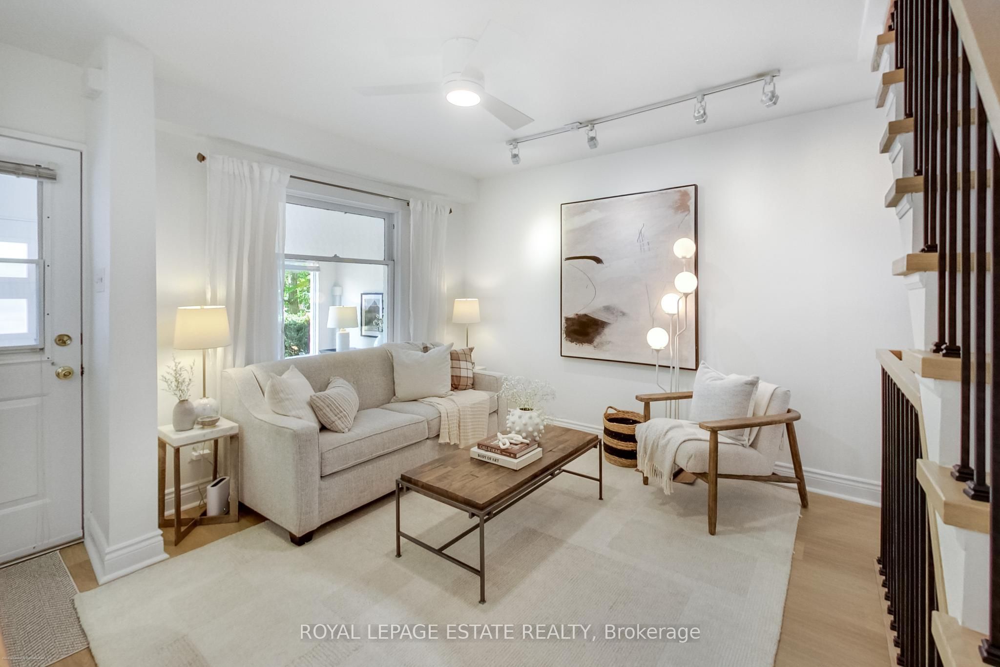 151 Drayton Avenue, Toronto, ON M4C 3M1 photo 3