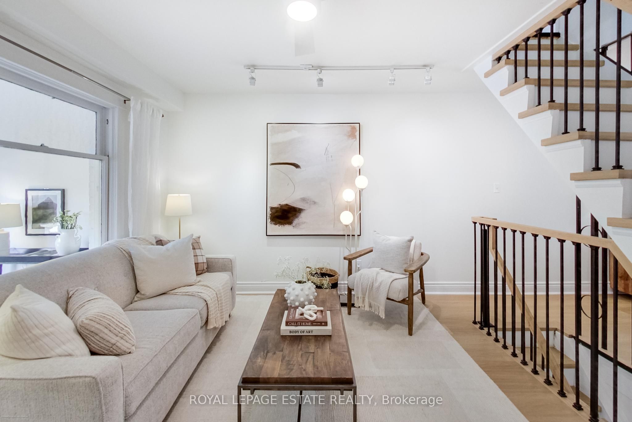151 Drayton Avenue, Toronto, ON M4C 3M1 photo 5